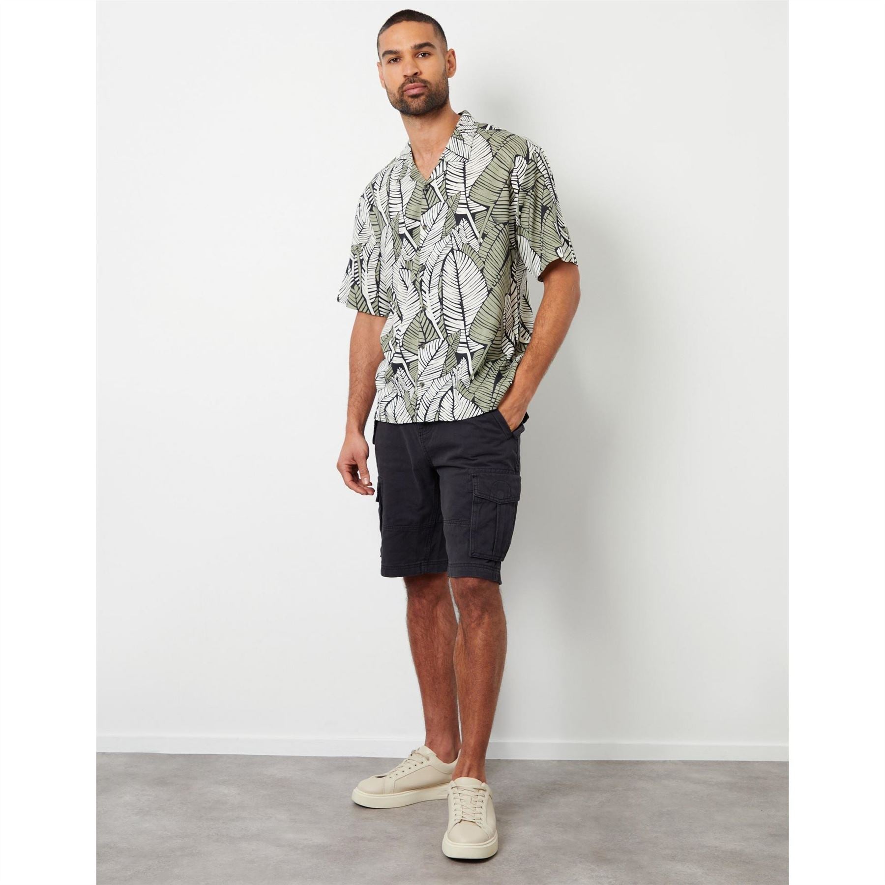 Threadbare Relaxed Fit Short Sleeve Shirt