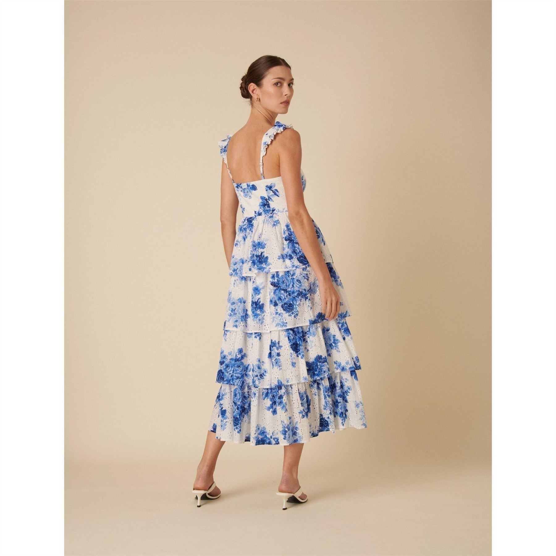Nobodys Child Sweetheart Neck Midi Tiered Dress