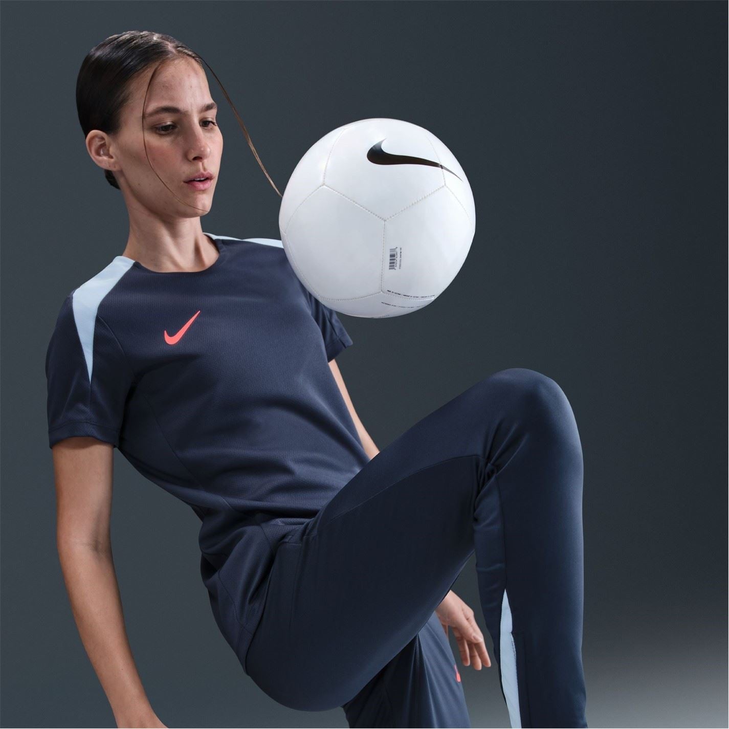 Nike Womens Strike Shirt