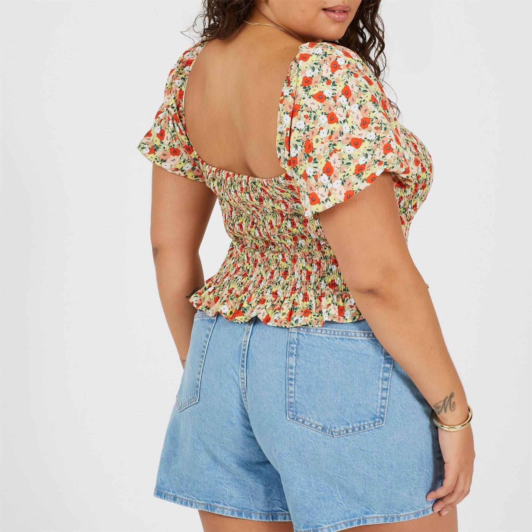 Brave Soul Womens Plus Size Puff Sleeve Top With Ruched And Tie Details.