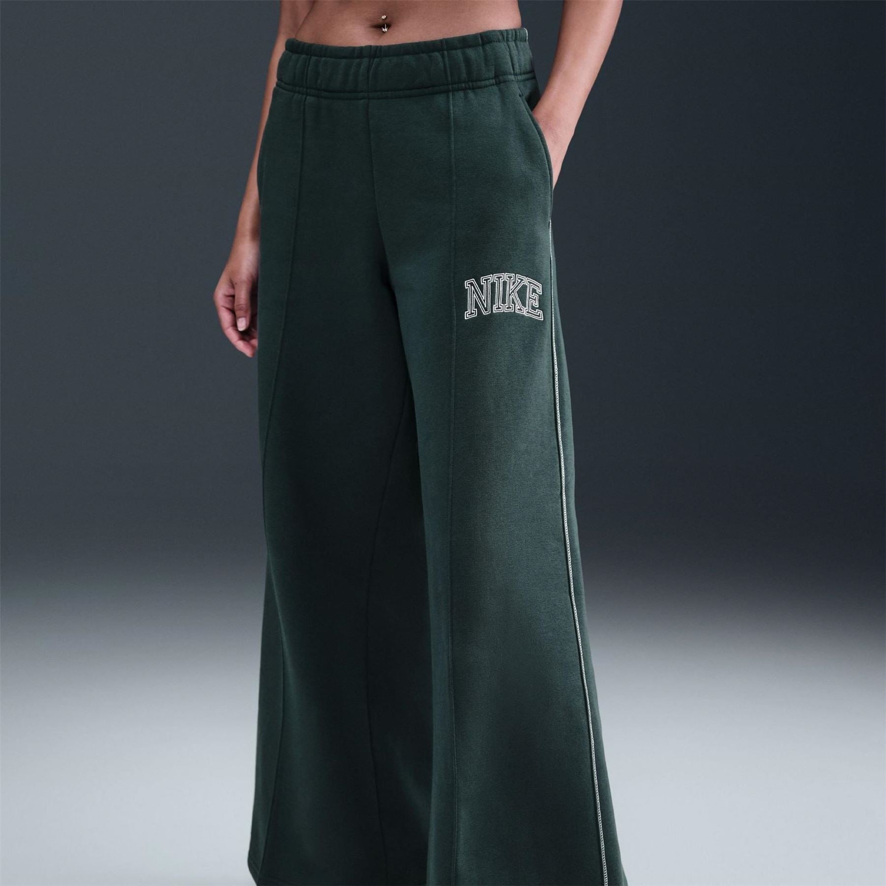 Nike Speed Solid Patterned Wide Fit Sweatpants