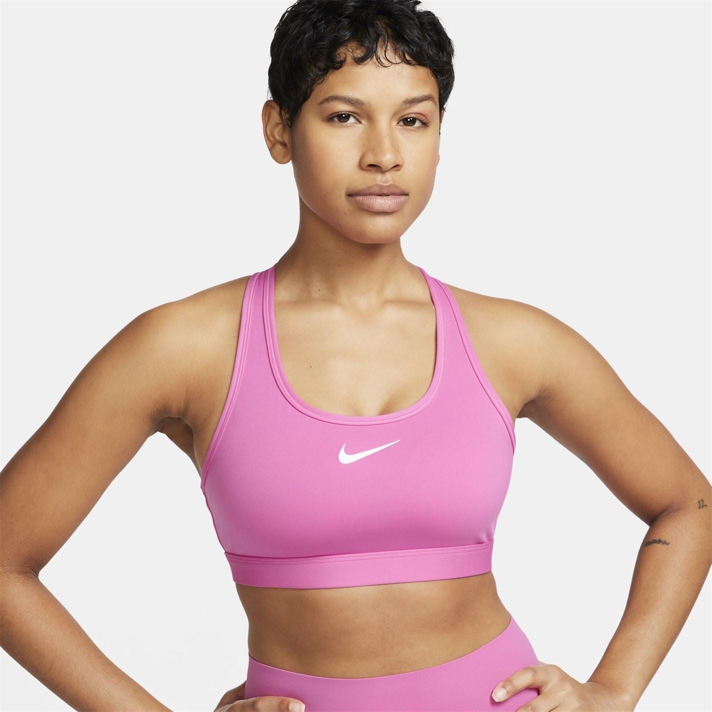 Nike Womens Swoosh Medium Support 1 Piece Pad Sports Bra