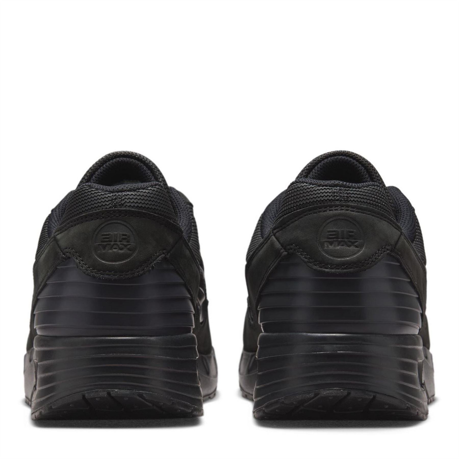 Nike Air Max Verse Low Top Sneakers