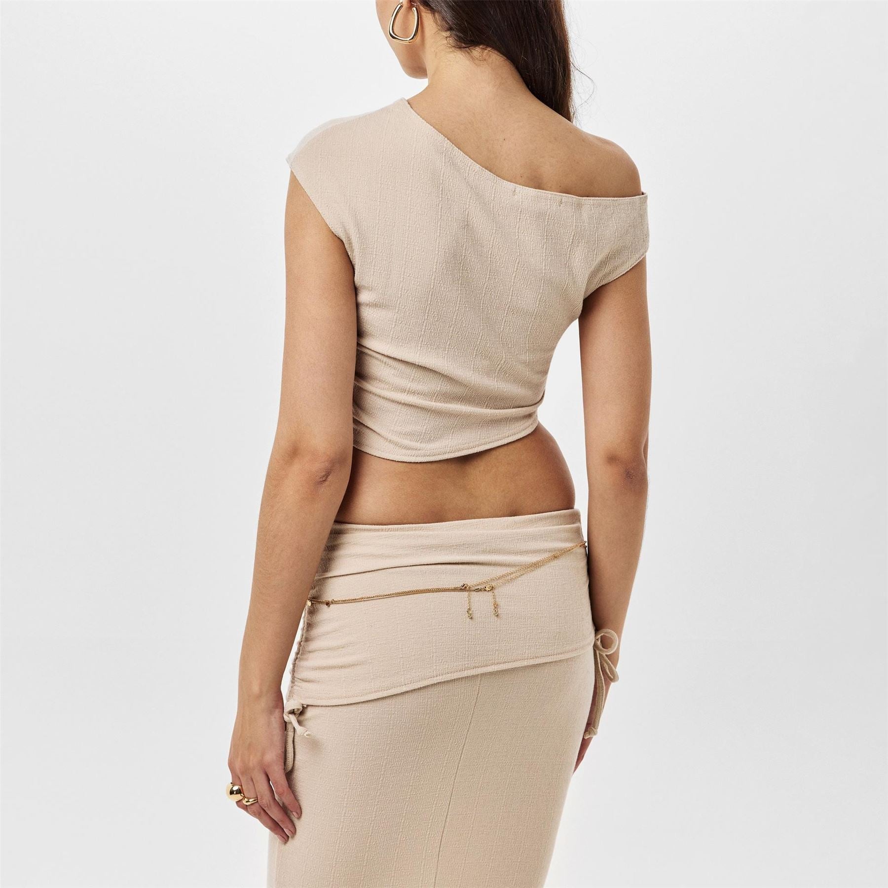 Missy Empire The Shoulder Ruched Crop Top