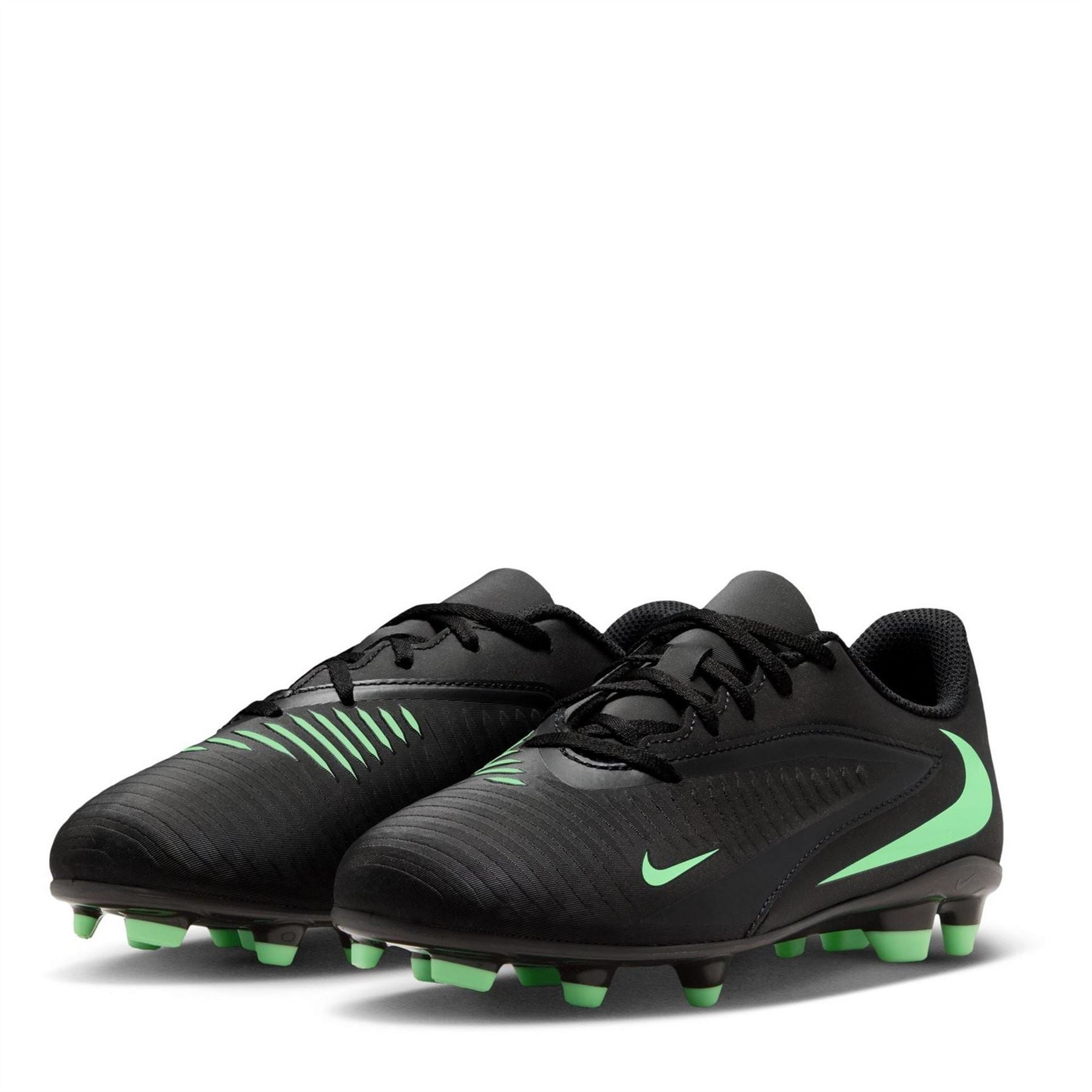 Nike Phantom 6 Club Juniors Multi Ground Football Boots