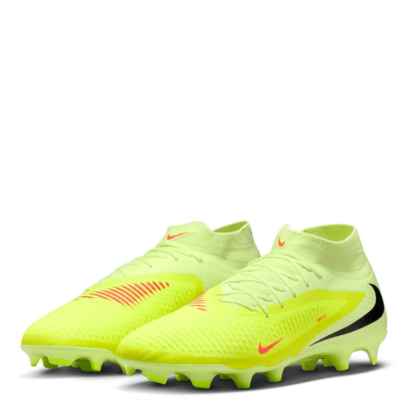 Nike Phantom Luna Ii Academy Firm Ground Football Boots