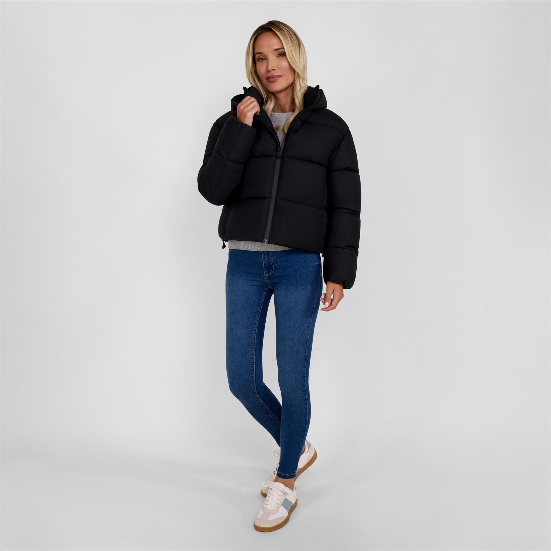 Minoti Women Short Water Repellent Quilted Jacket With Hood And High Collar Black