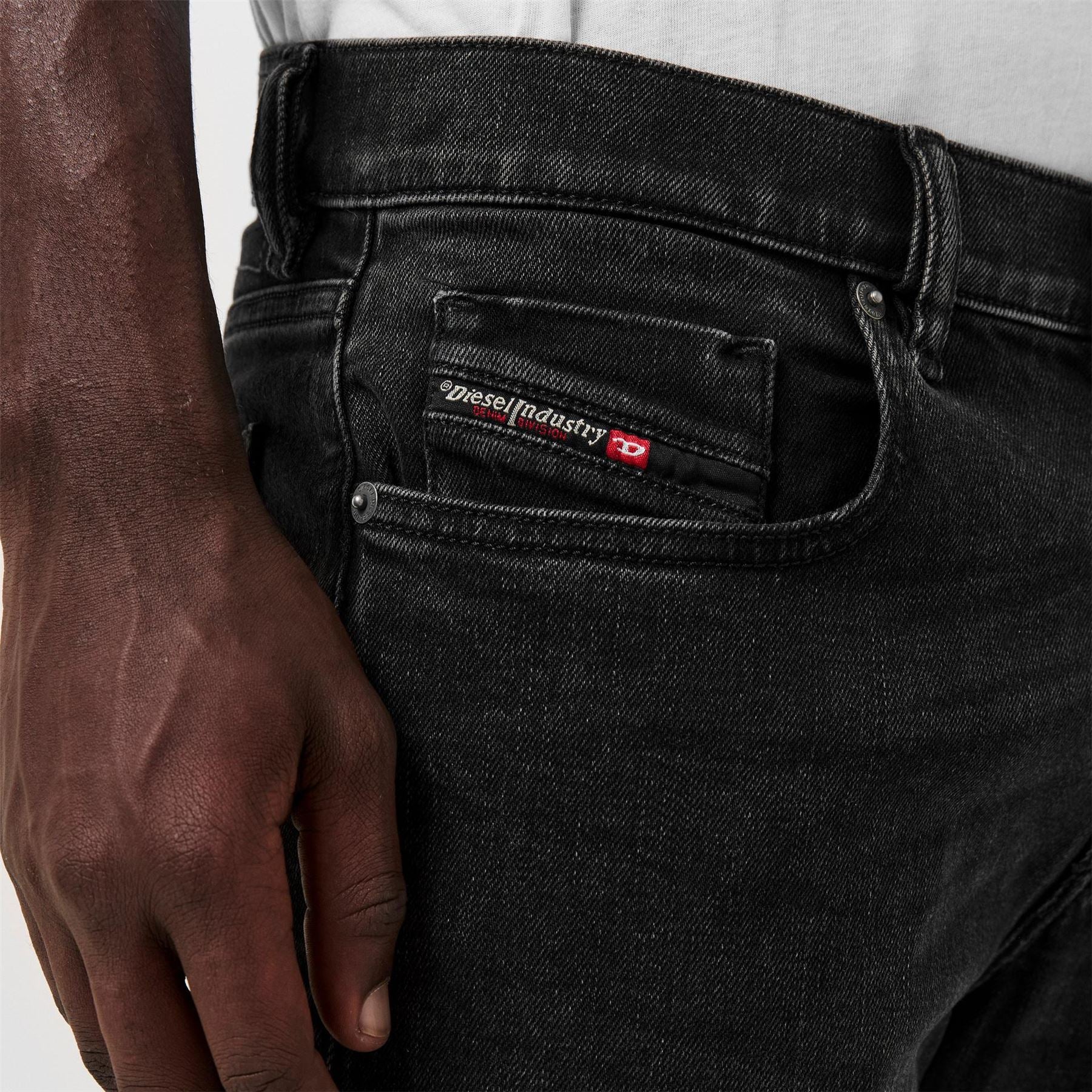 Diesel 2019 D Strukt