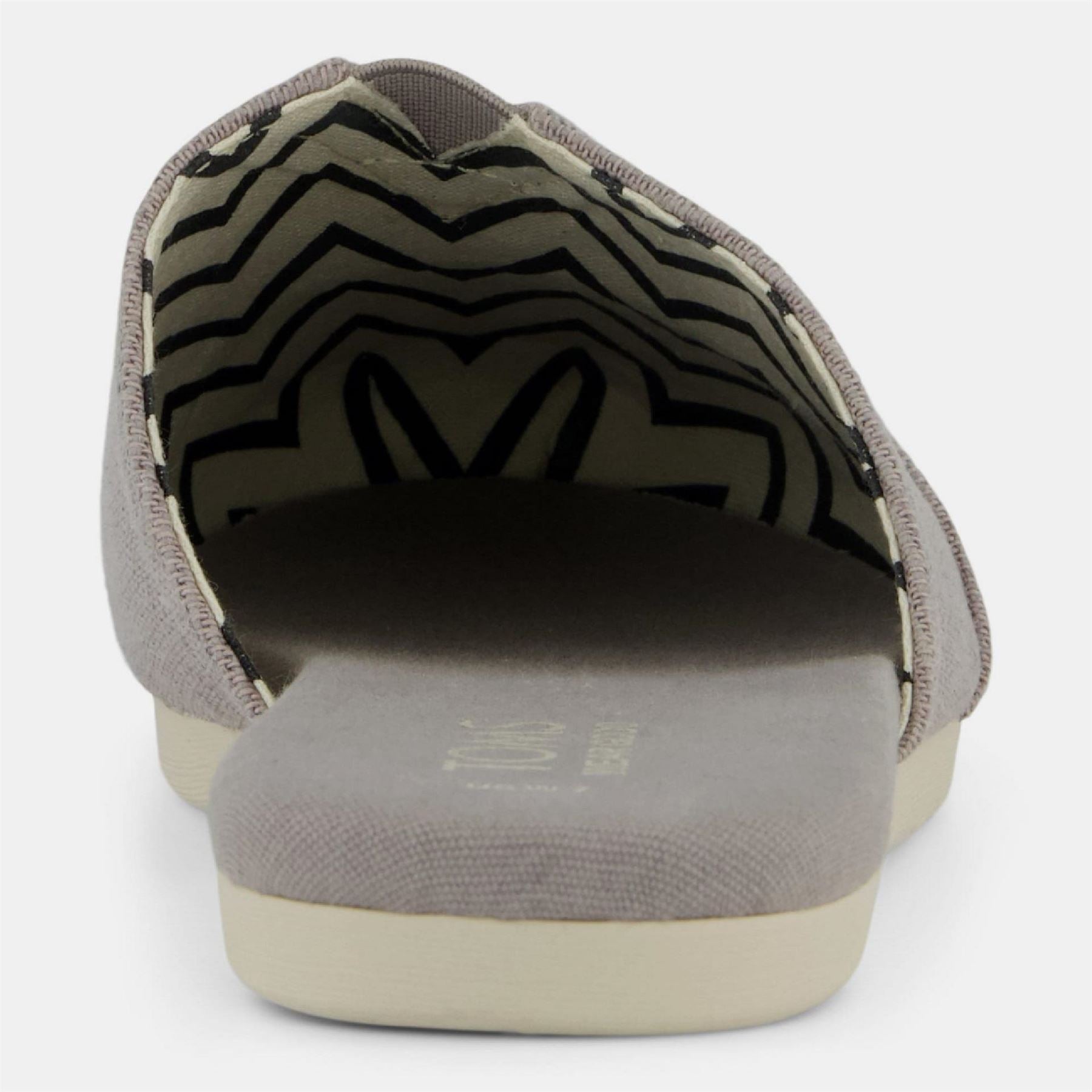 Toms Mules