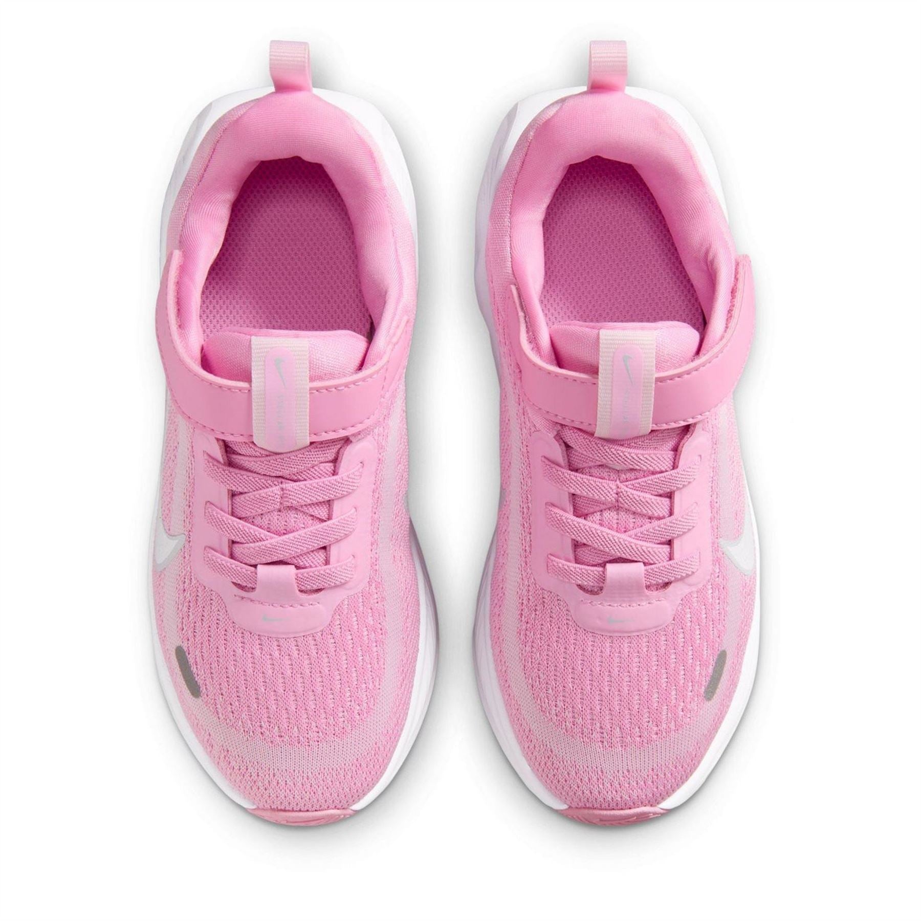 Nike Stellar Ride Low Top Lace-Up Sneakers