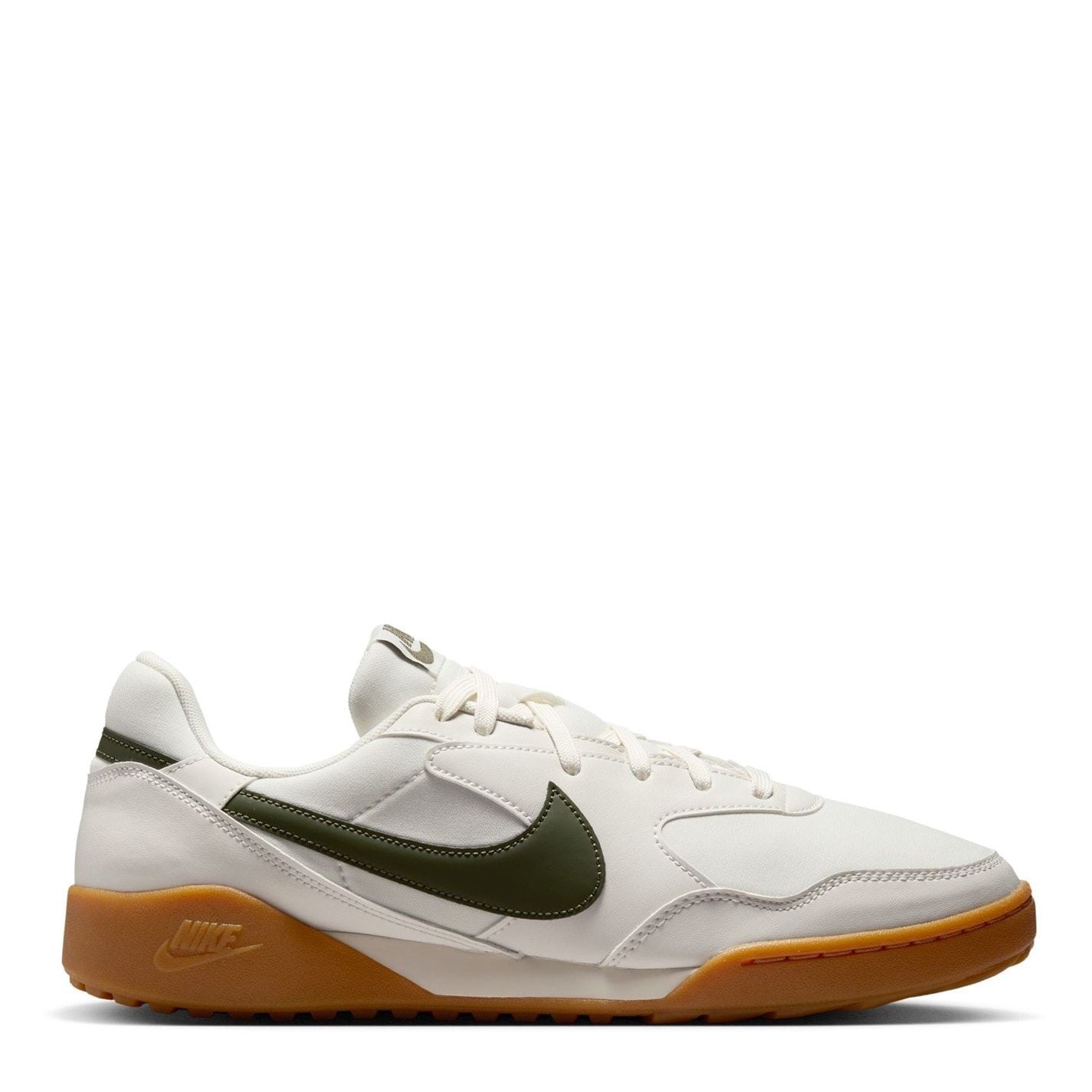 Nike Terra Manta  Round Toe Low Top Sneakers