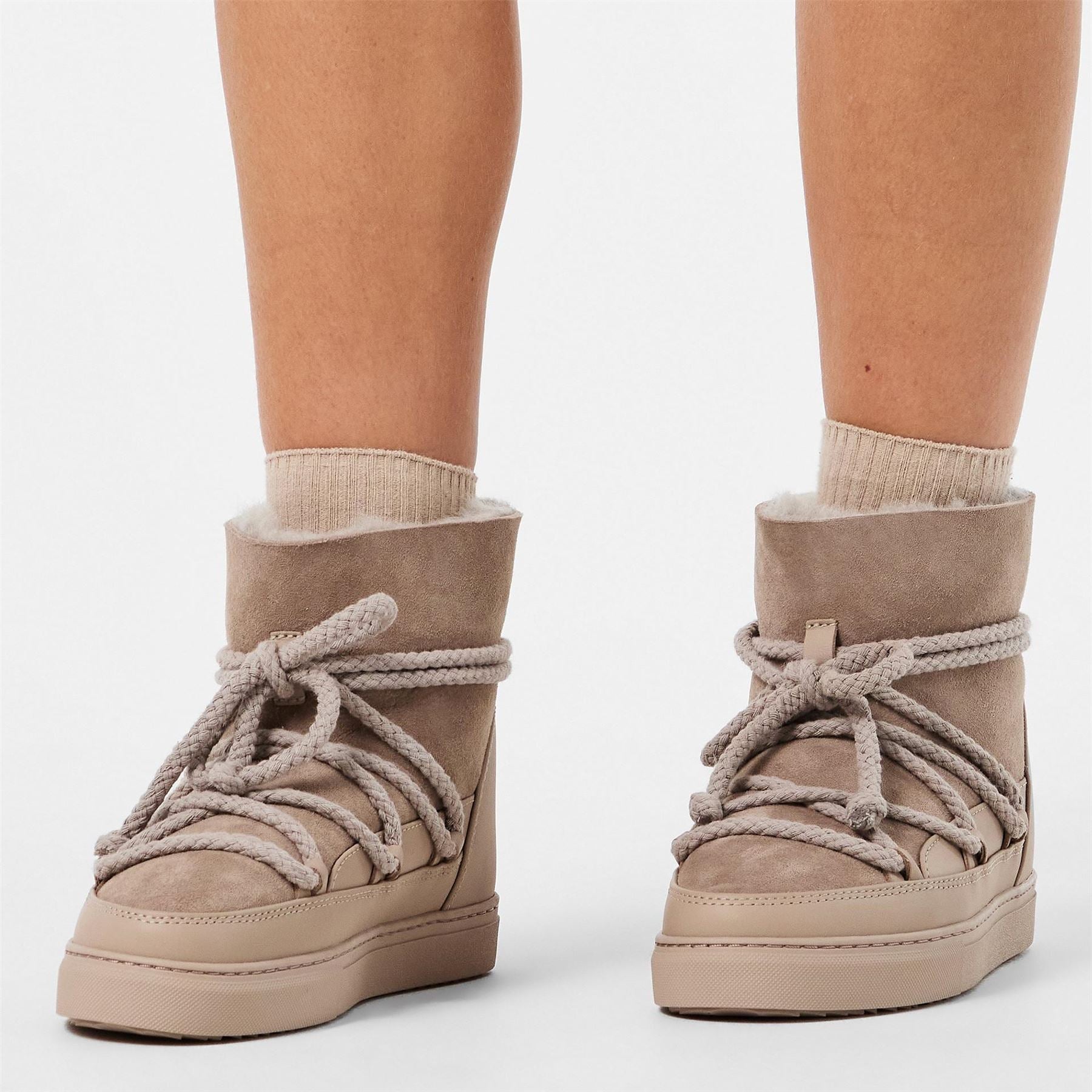 Inuikii Classic Snug Boots with Lace-Up Closure