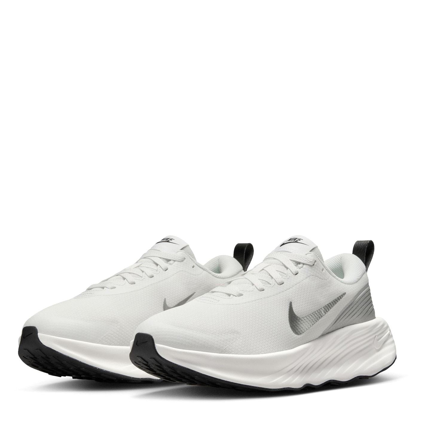 Nike Legend Essential 4 Low Top Workout Sneakers