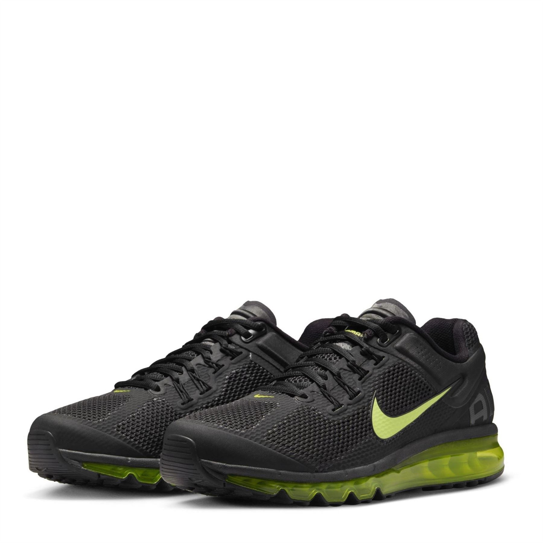 Nike Air Max 2013 Low Top Sneakers