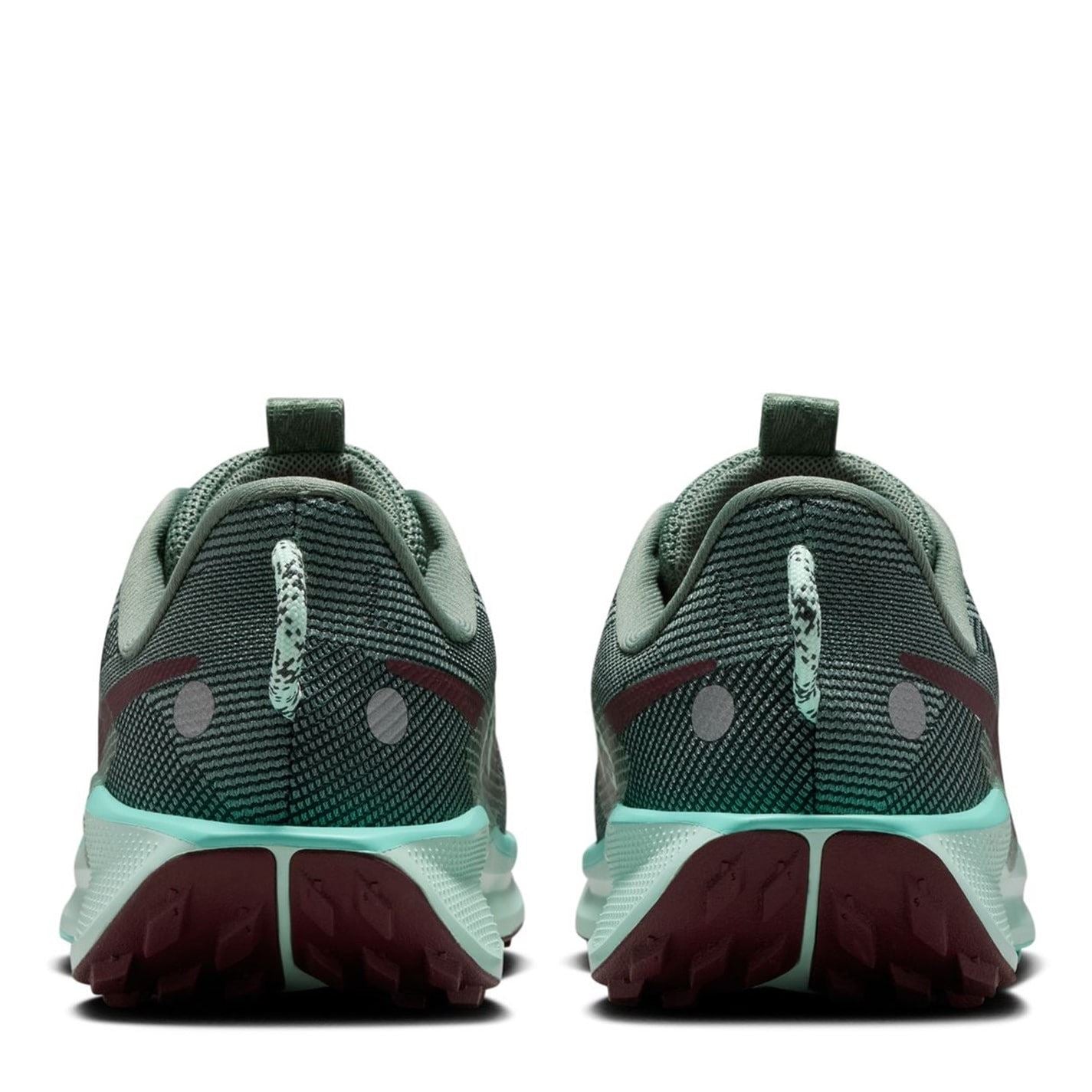 Nike Pegasus Trail 5 Kids Low Top Running Sneakers