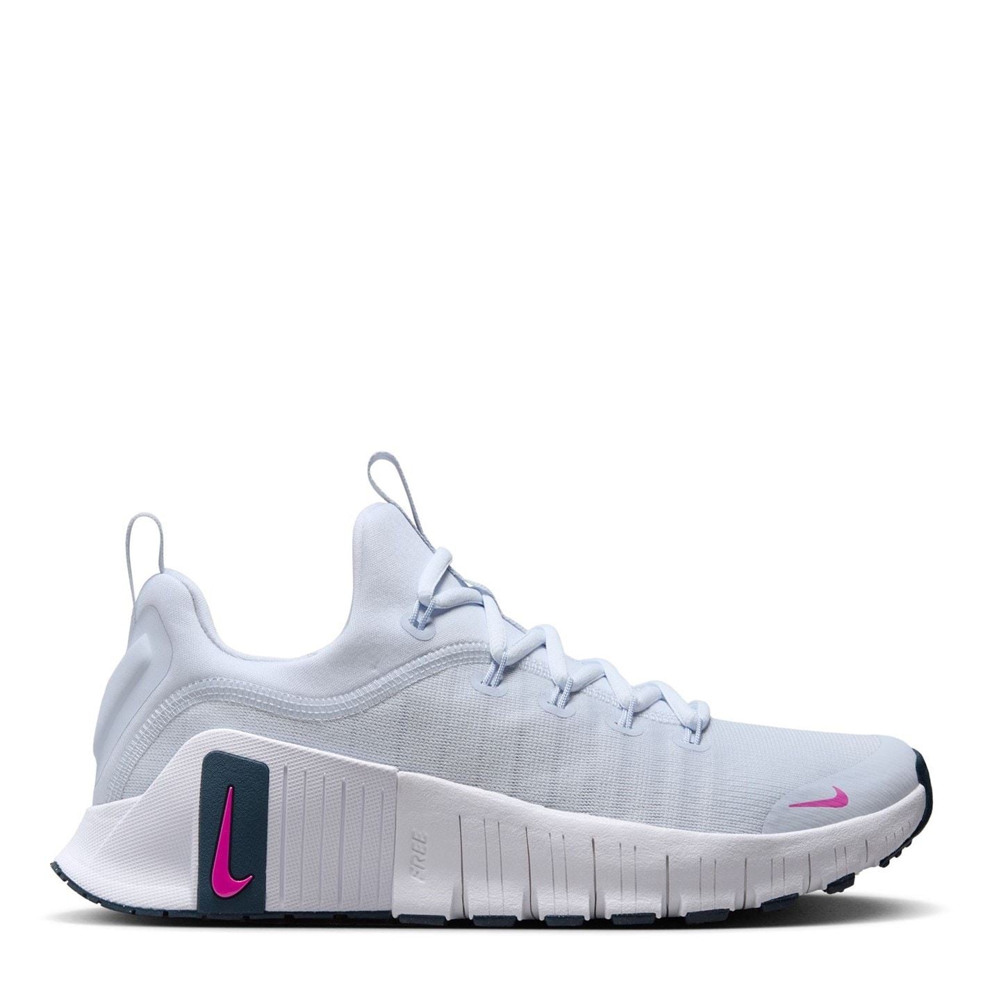 Nike Free Metcon 6 Low Top Sneakers