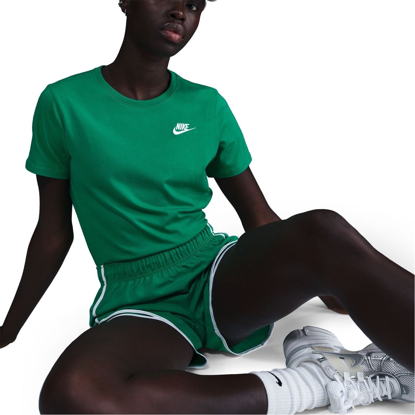 Nike Womens Sportswear Club T-Shirt