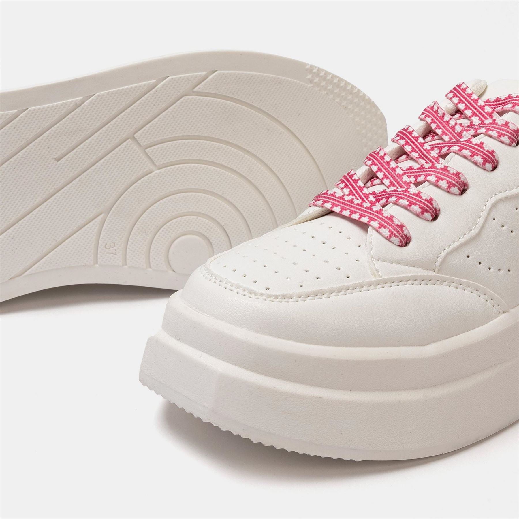 Kappa Ari Trainers
