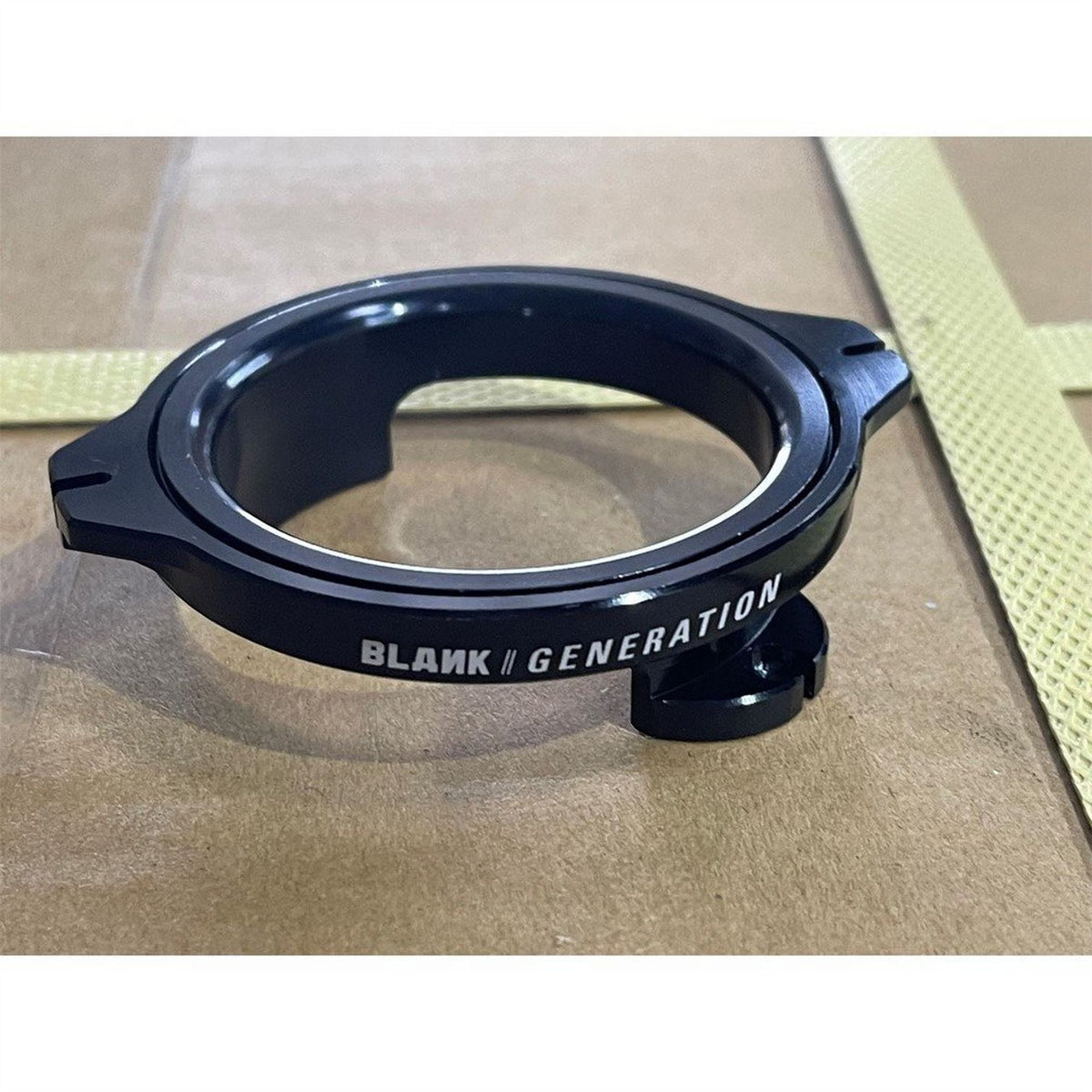 Blank Gyro Black One Size