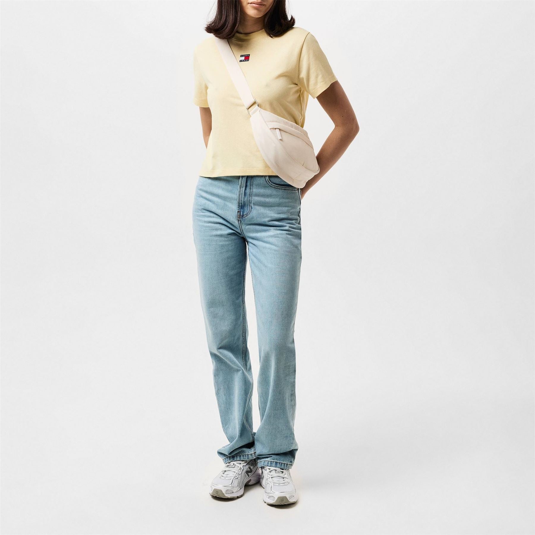 Tommy Jeans Boxy Badge Regular Fit T-Shirt