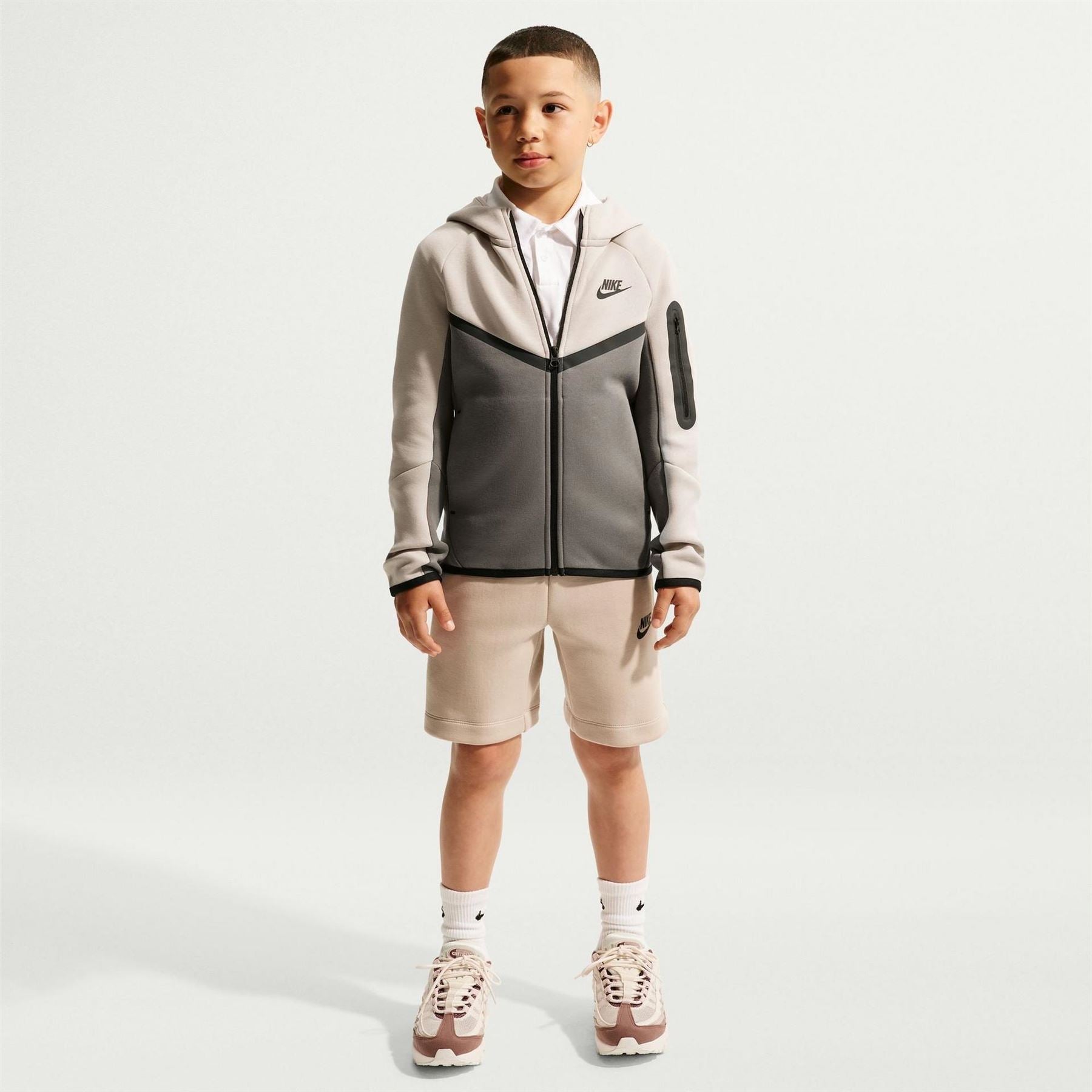 Nike Tech Fleece Regular Fit Hooded Sweatshirt Jacket