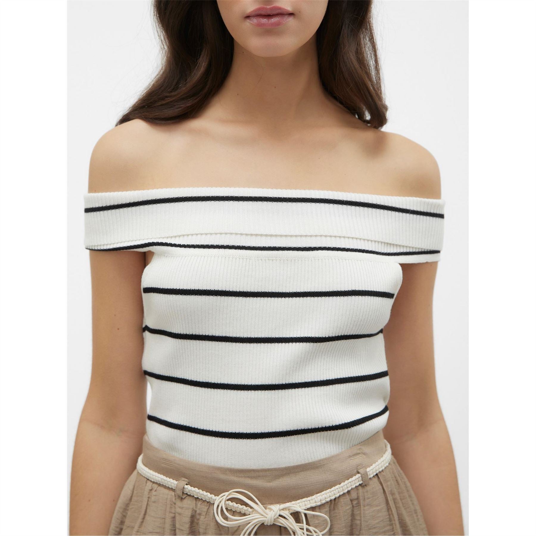 Vero Moda Off-The-Shoulder Slim Fit T-Shirt