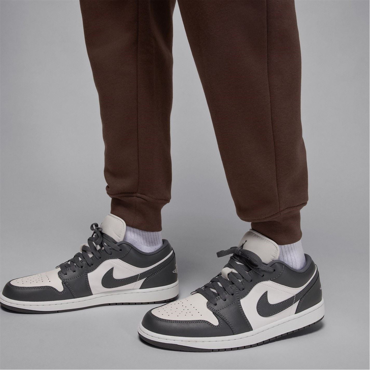 Air Jordan Mens Essential Fleece Pants