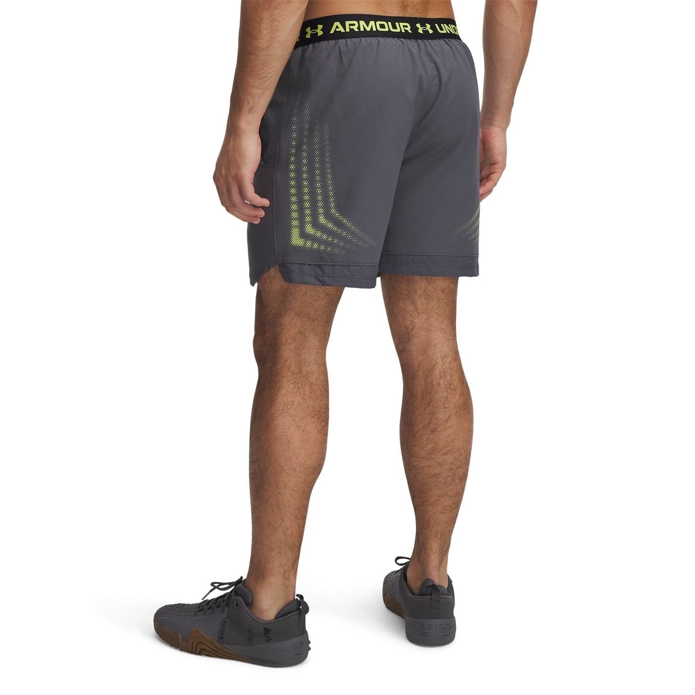 Under Armour Wov 6 Inch Bermuda Shorts