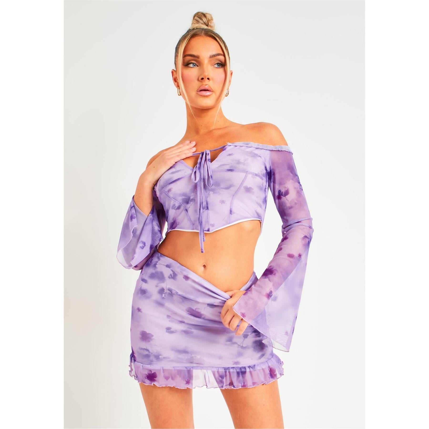 Missy Empire Floral Mesh Halter Neck Top