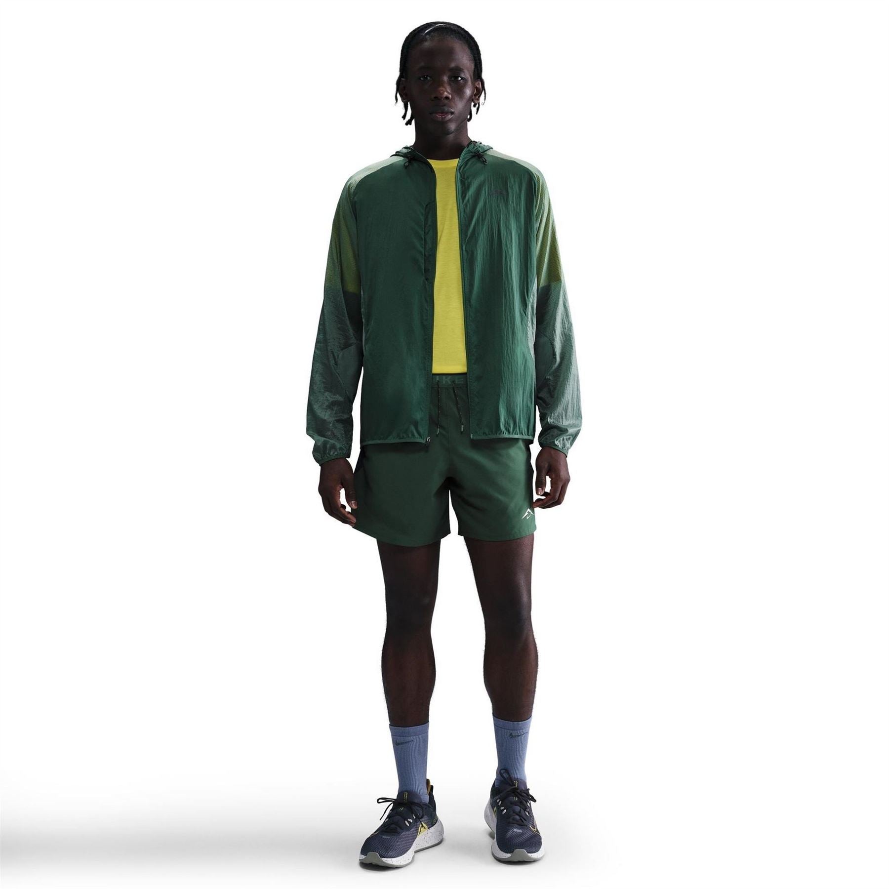 Nike Trail Solid Patterned Hooded Running Jacket