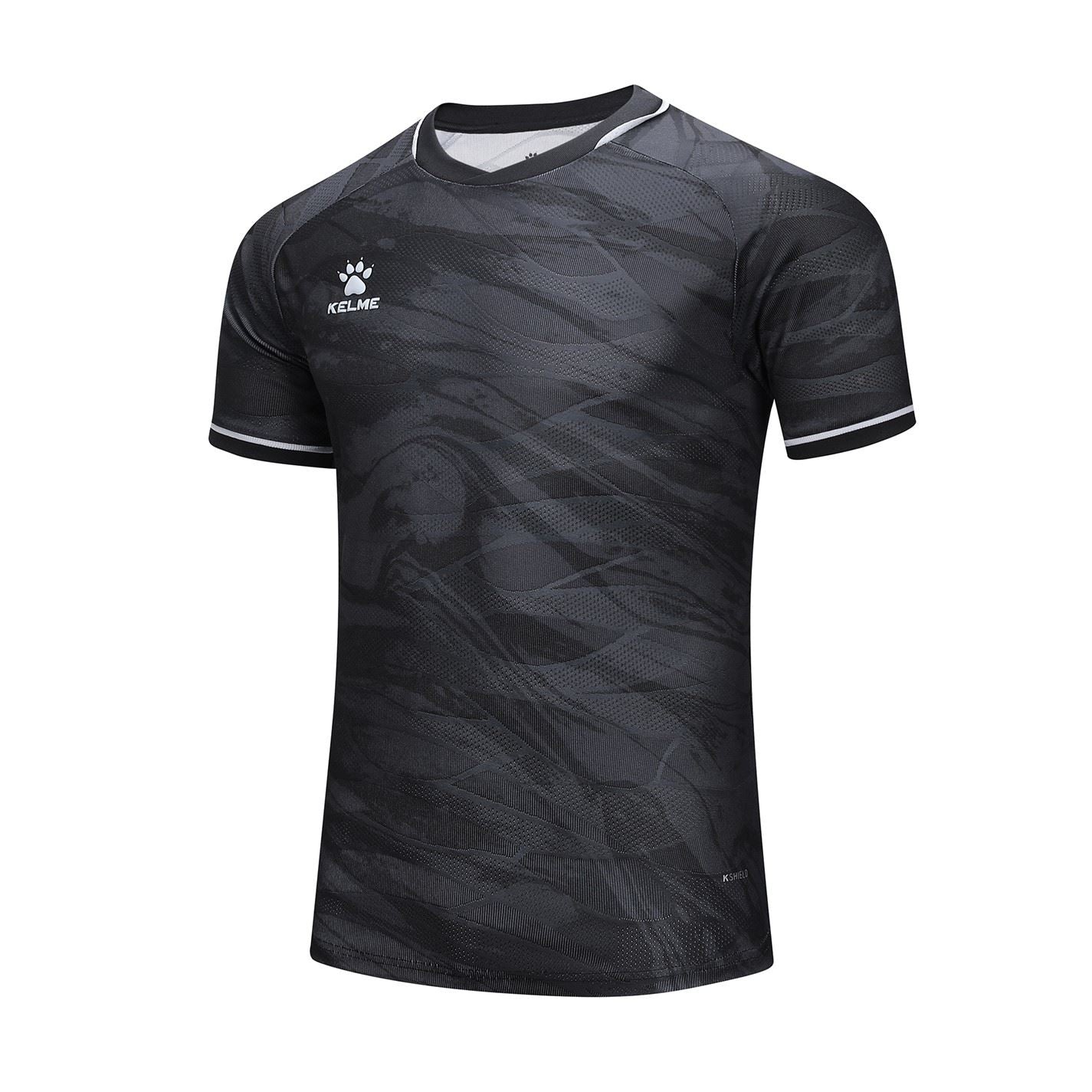 Kelme Regular Fit Crew Neck Short Sleeve Competition T-Shirt