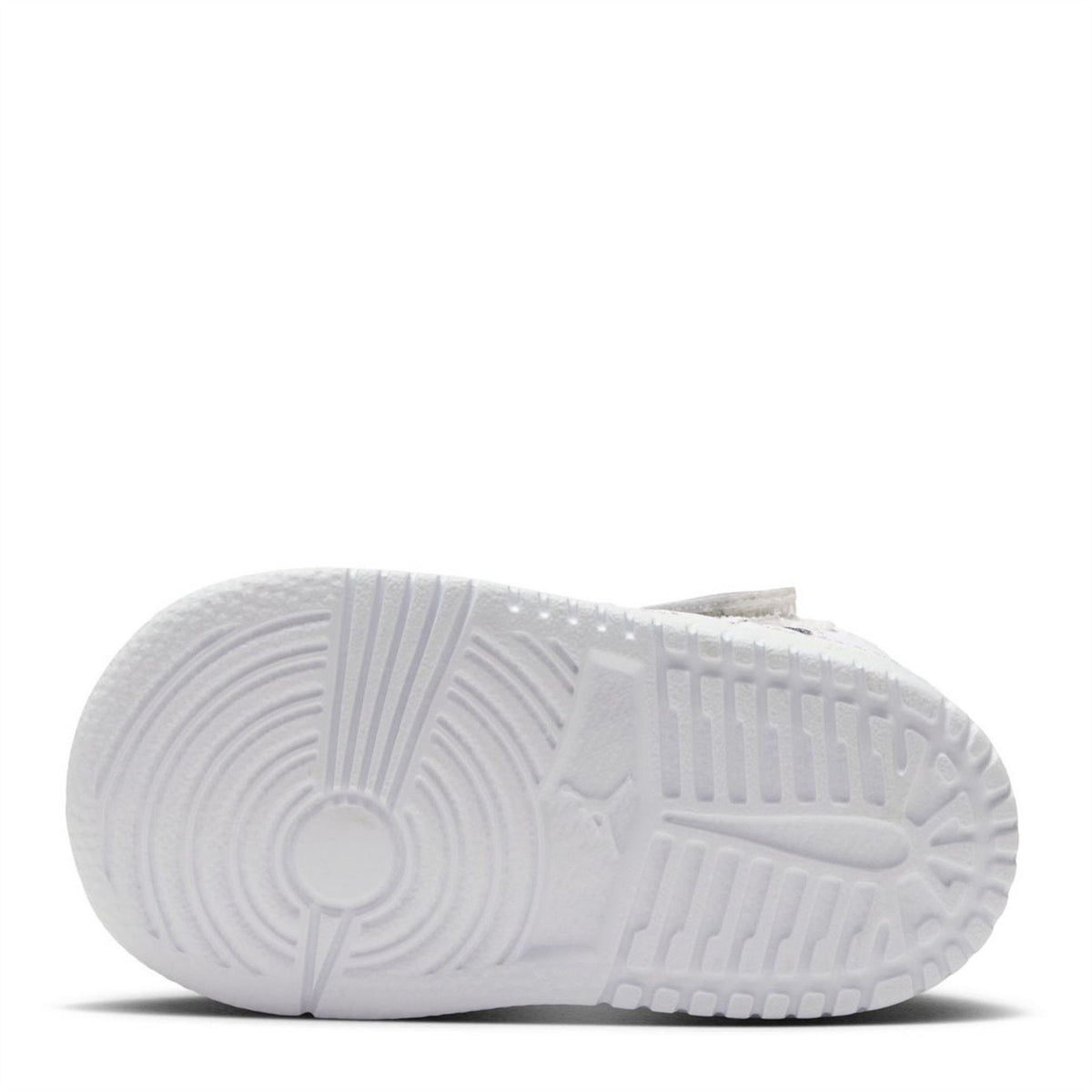 Air Jordan Court Con Mid In64