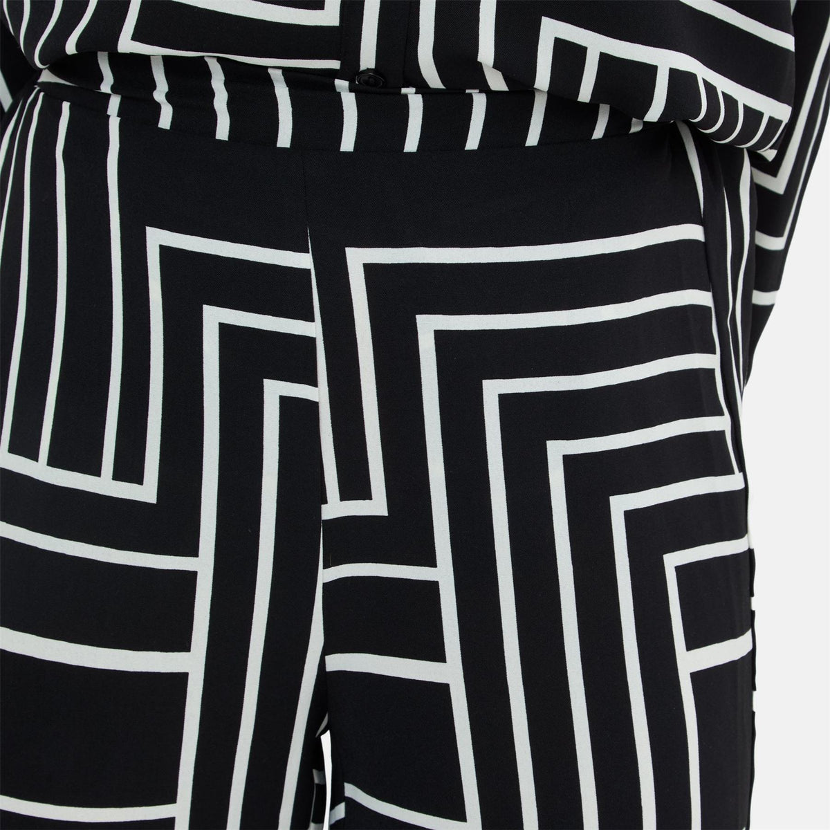I Saw It First Wide Leg Crepe Trouser