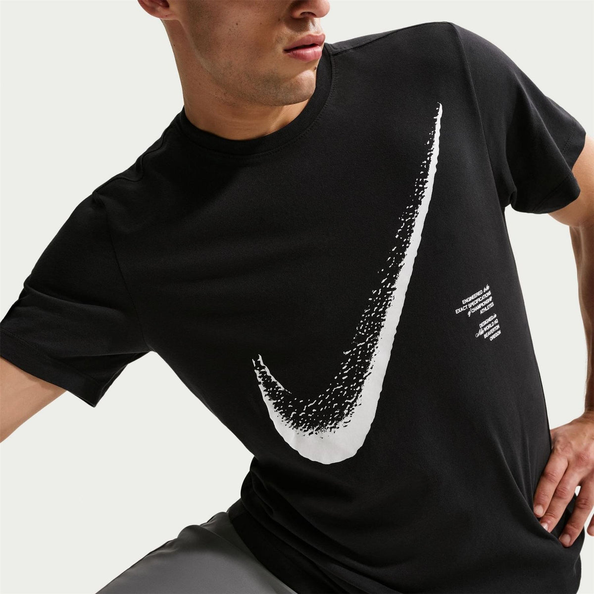 Nike Bold Logo Graphic Crew Neck Short Sleeve T-Shirt