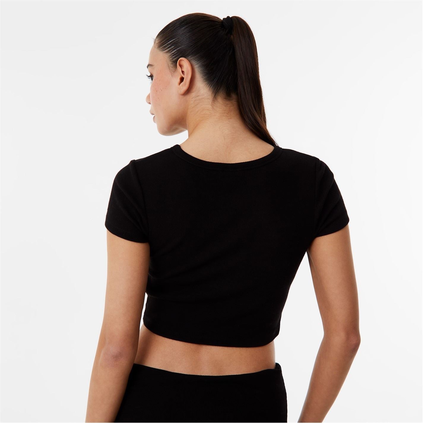 USA Pro Sophie Habboo Cropped Crew Neck Slim Fit T-Shirt