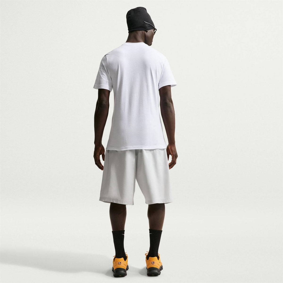 Nike Mens Sportswear Club T-Shirt