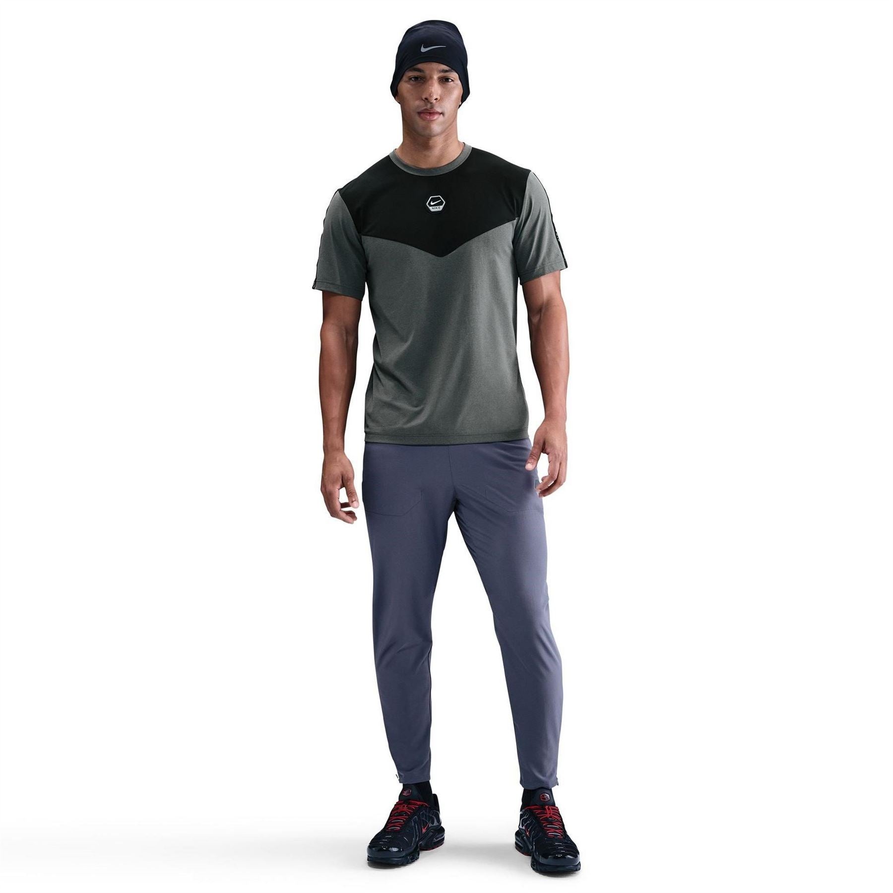 Nike Regular Fit Short Sleeve Crew Neck T-Shirt