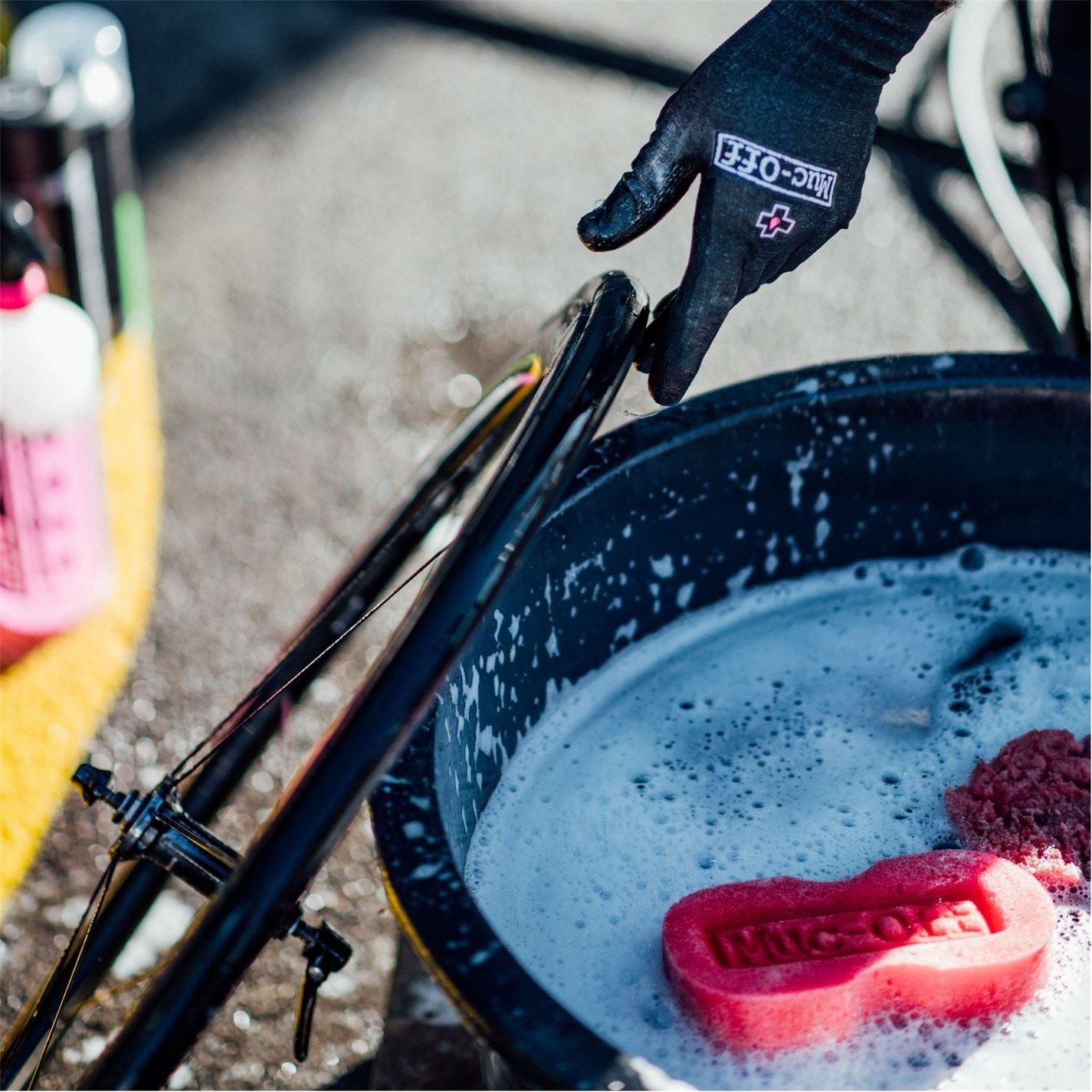 Muc-Off Off Expanding Microcell Sponge