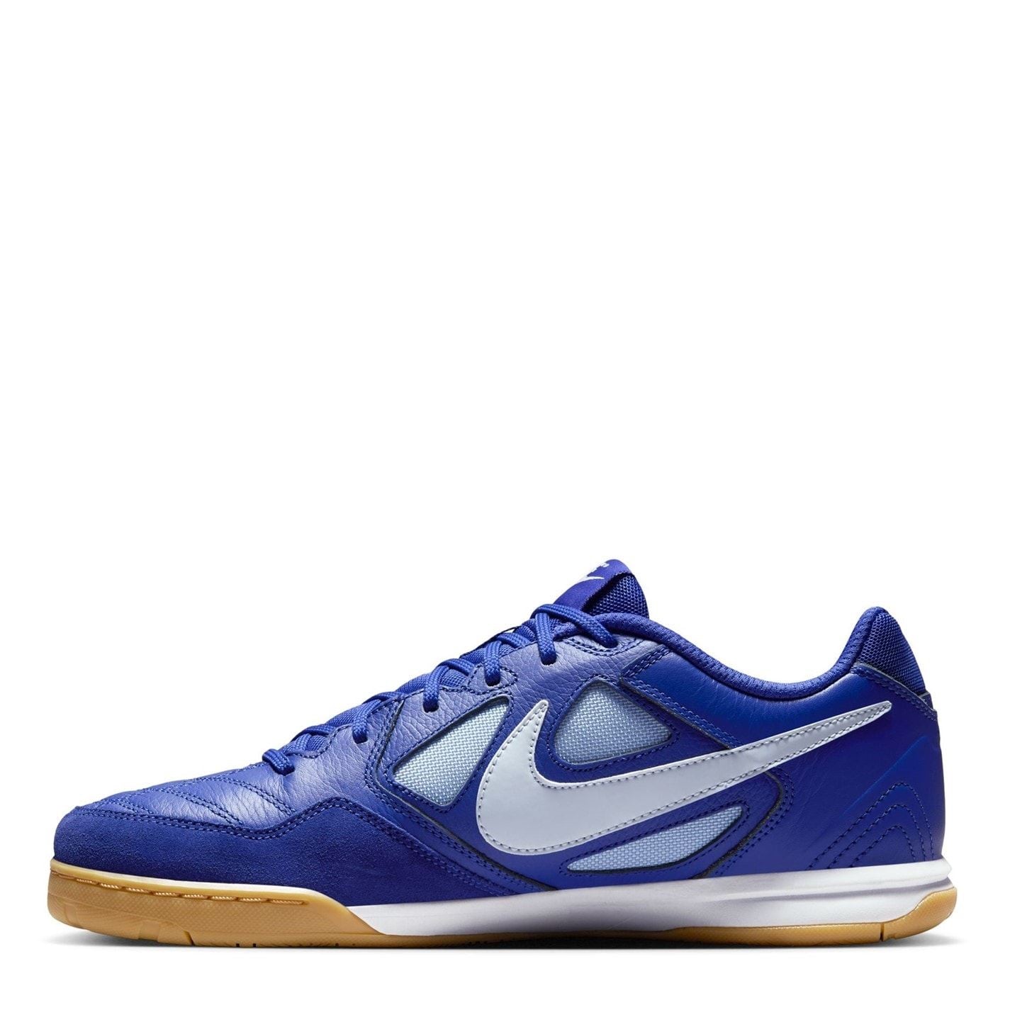 Nike Gato Low Top Round Toe Sneakers
