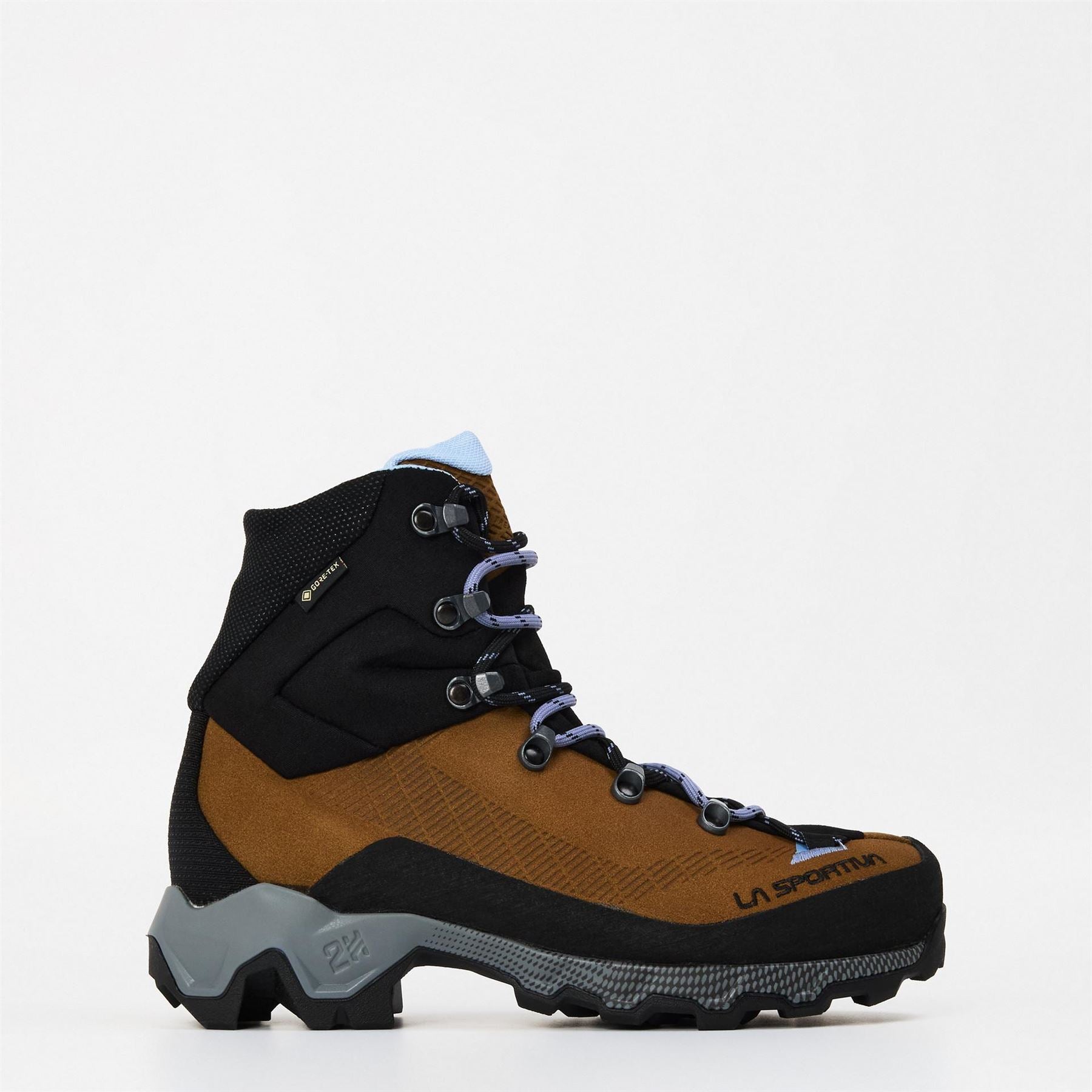 La Sportiva Aequilibrium Waterproof Hiking Boots