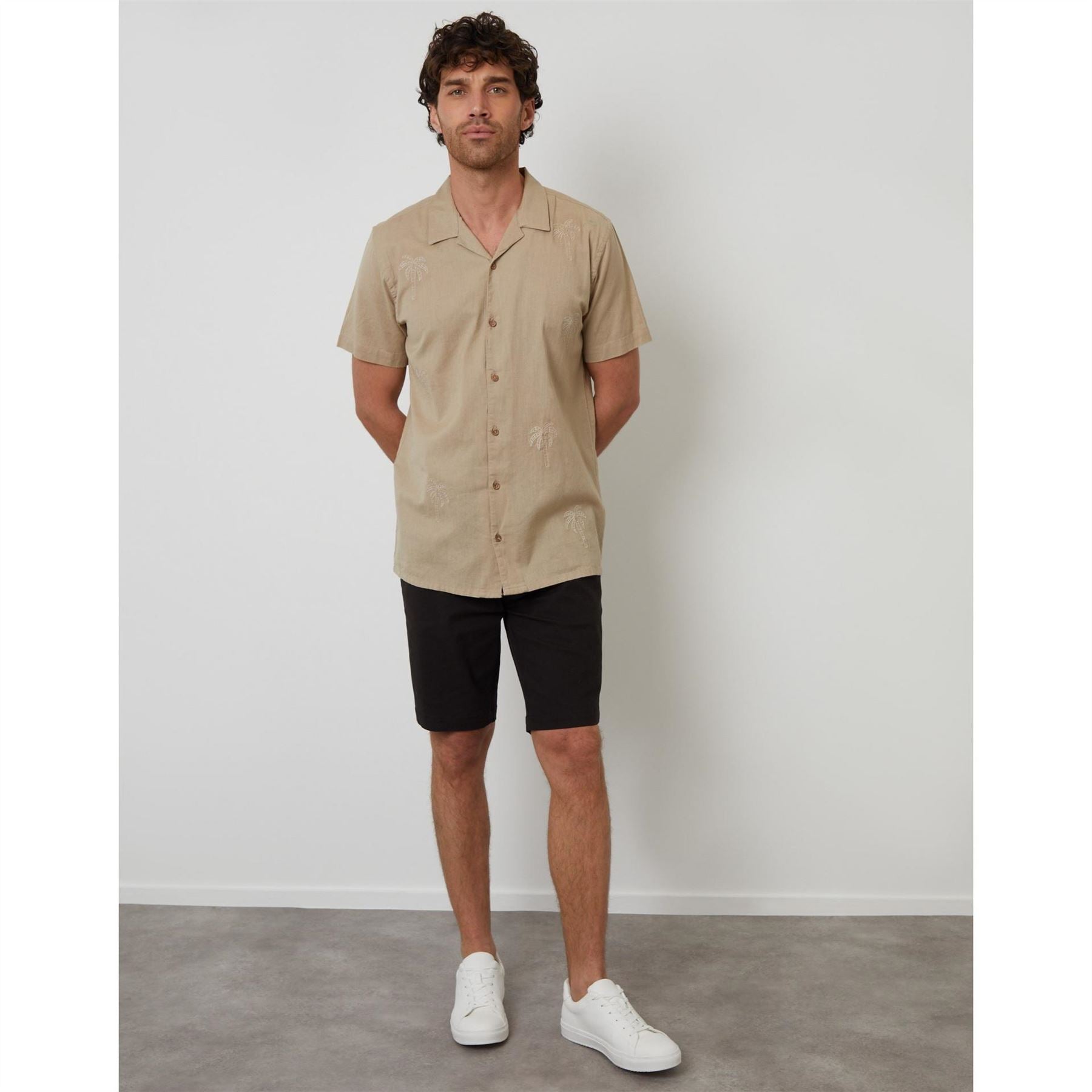 Threadbare Regular Fit Short Sleeve Point Collar Shirt