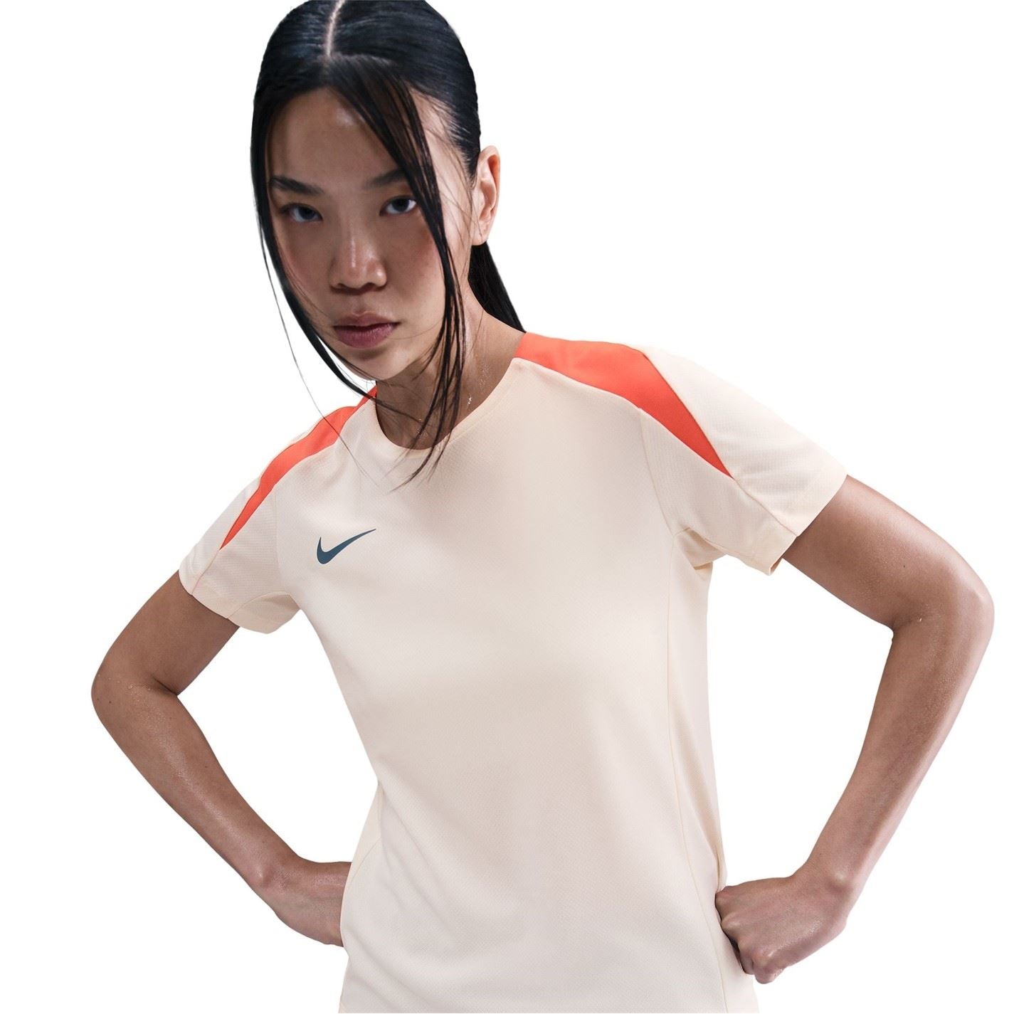 Nike Womens Strike Shirt