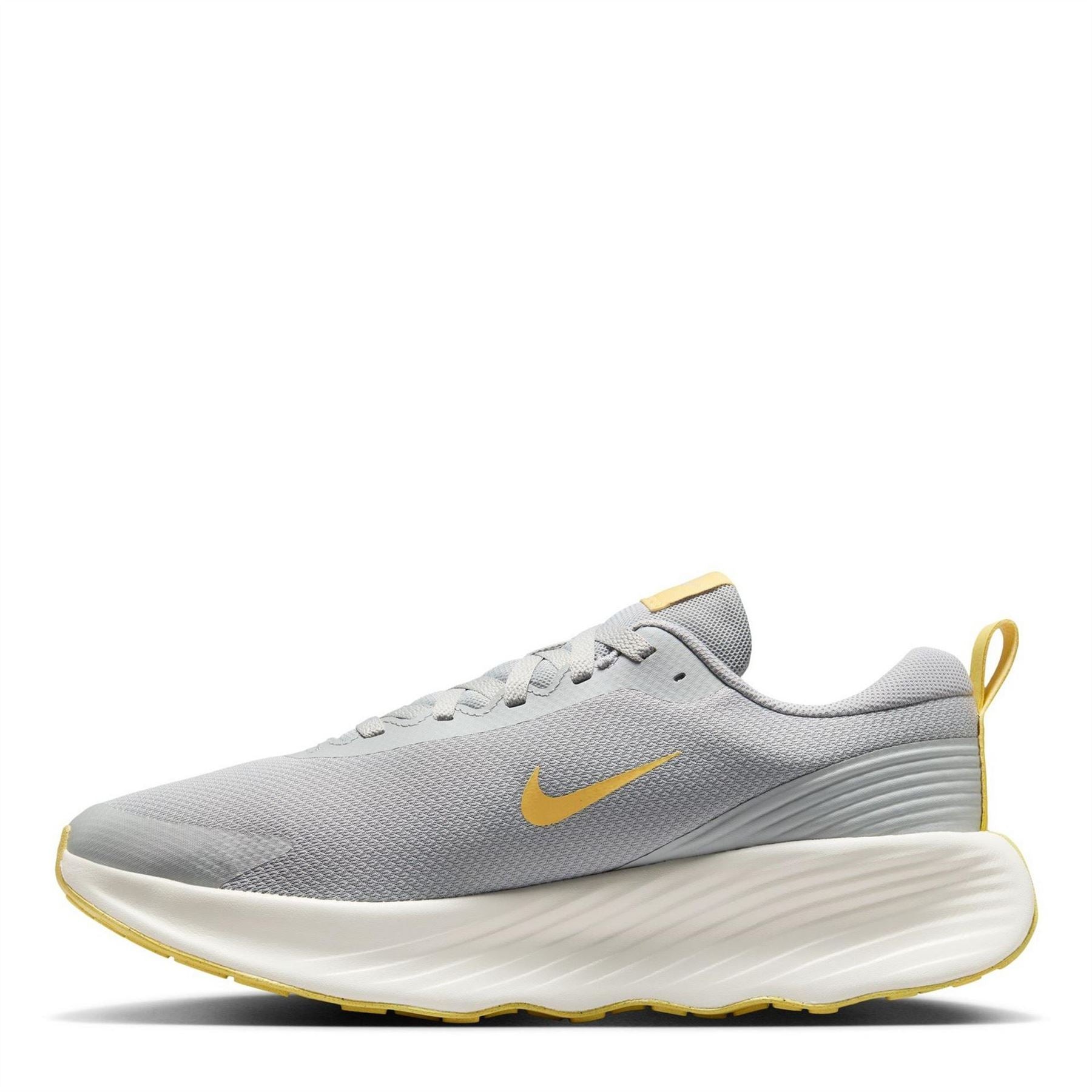 Nike Legend Essential 4 Low Top Trainers