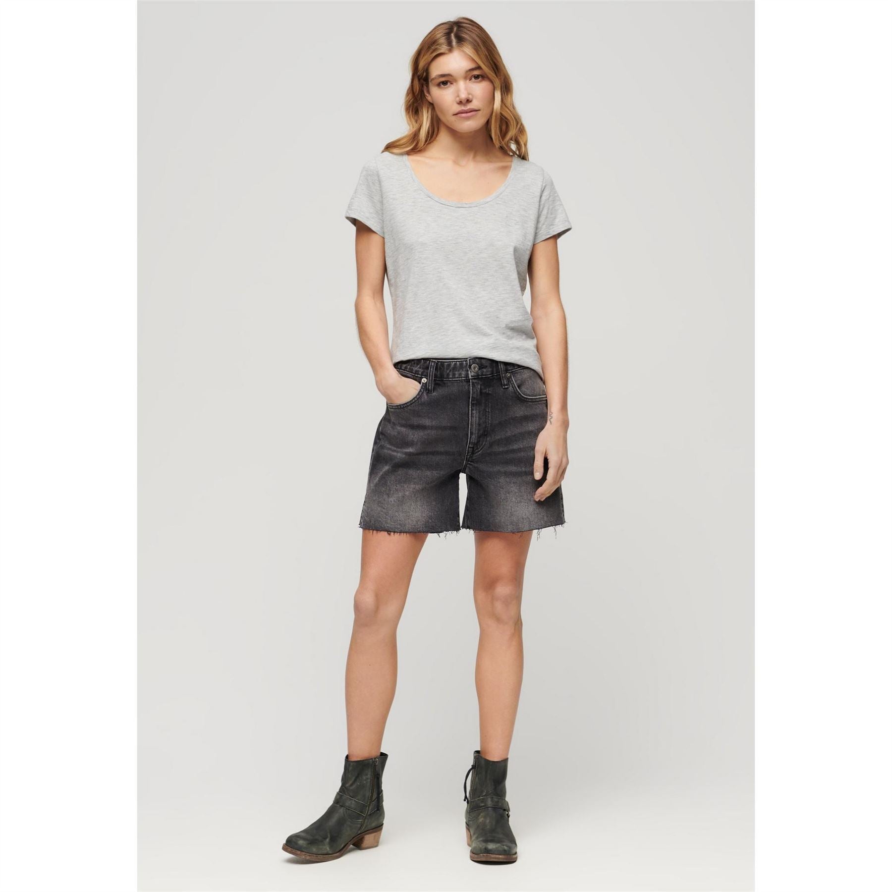 Superdry Regular Fit Scoop Neck T-Shirt