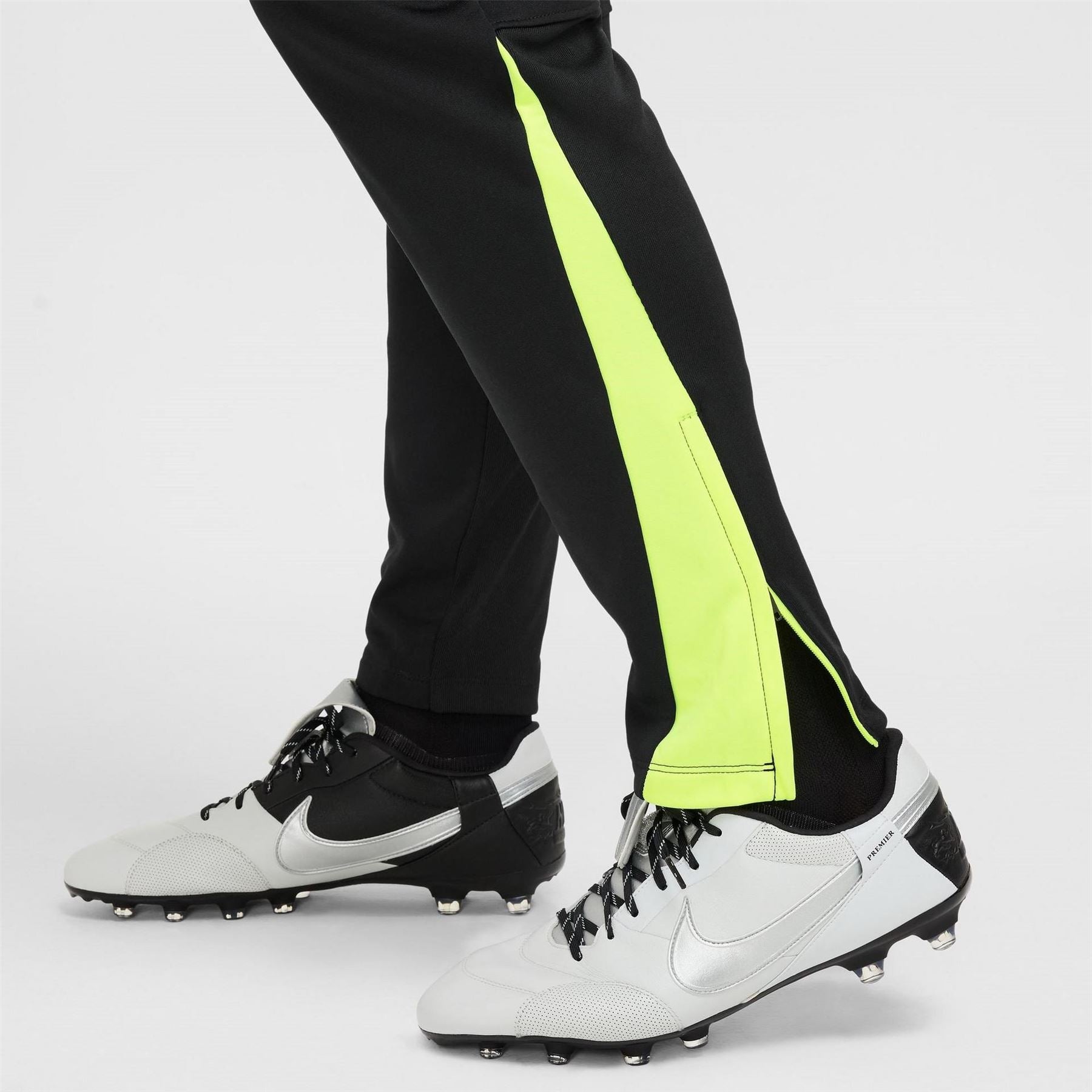 Nike Mens Winter Warrior Therma Fit Football Pants