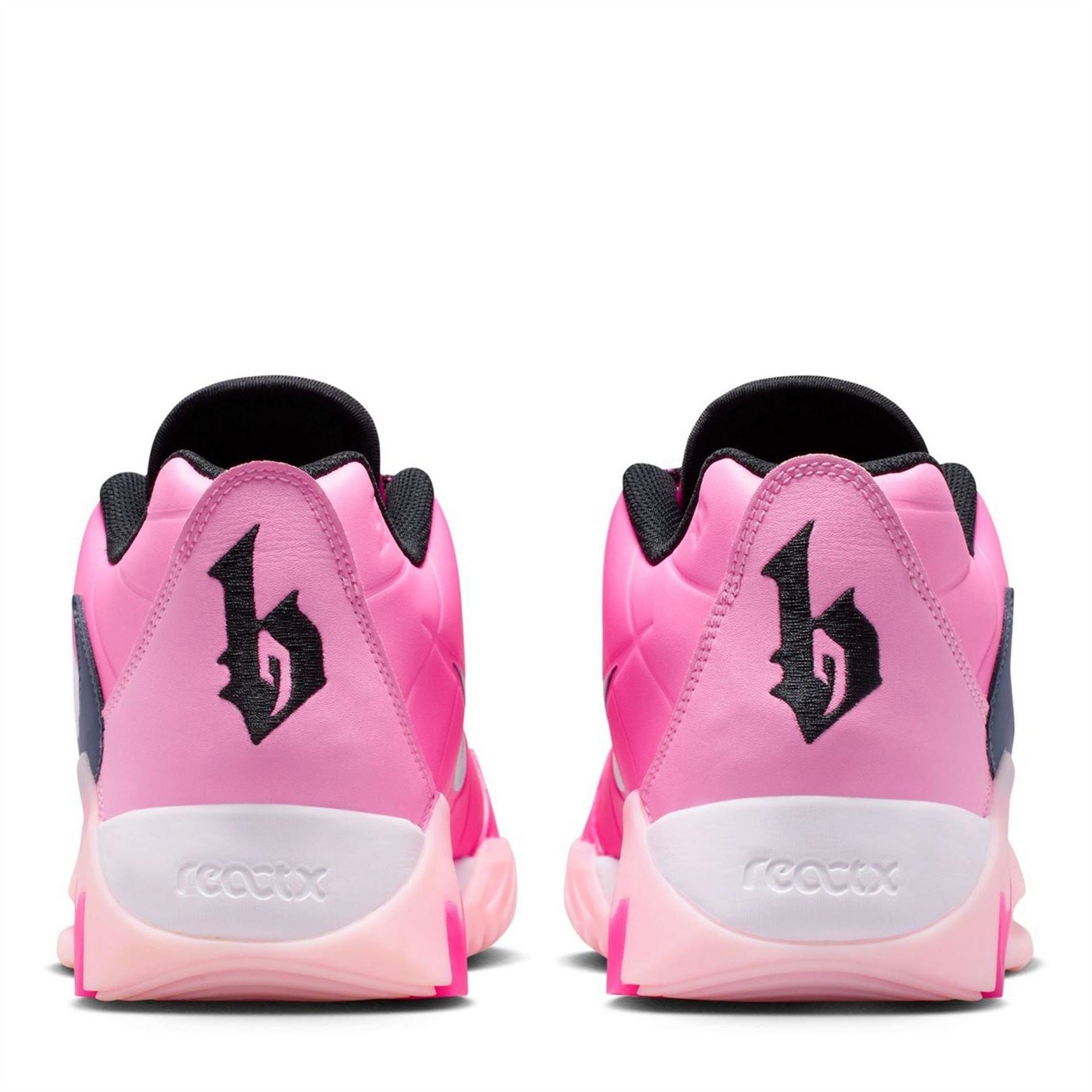 Nike Witness 9 Low Top Lace-Up Sneakers