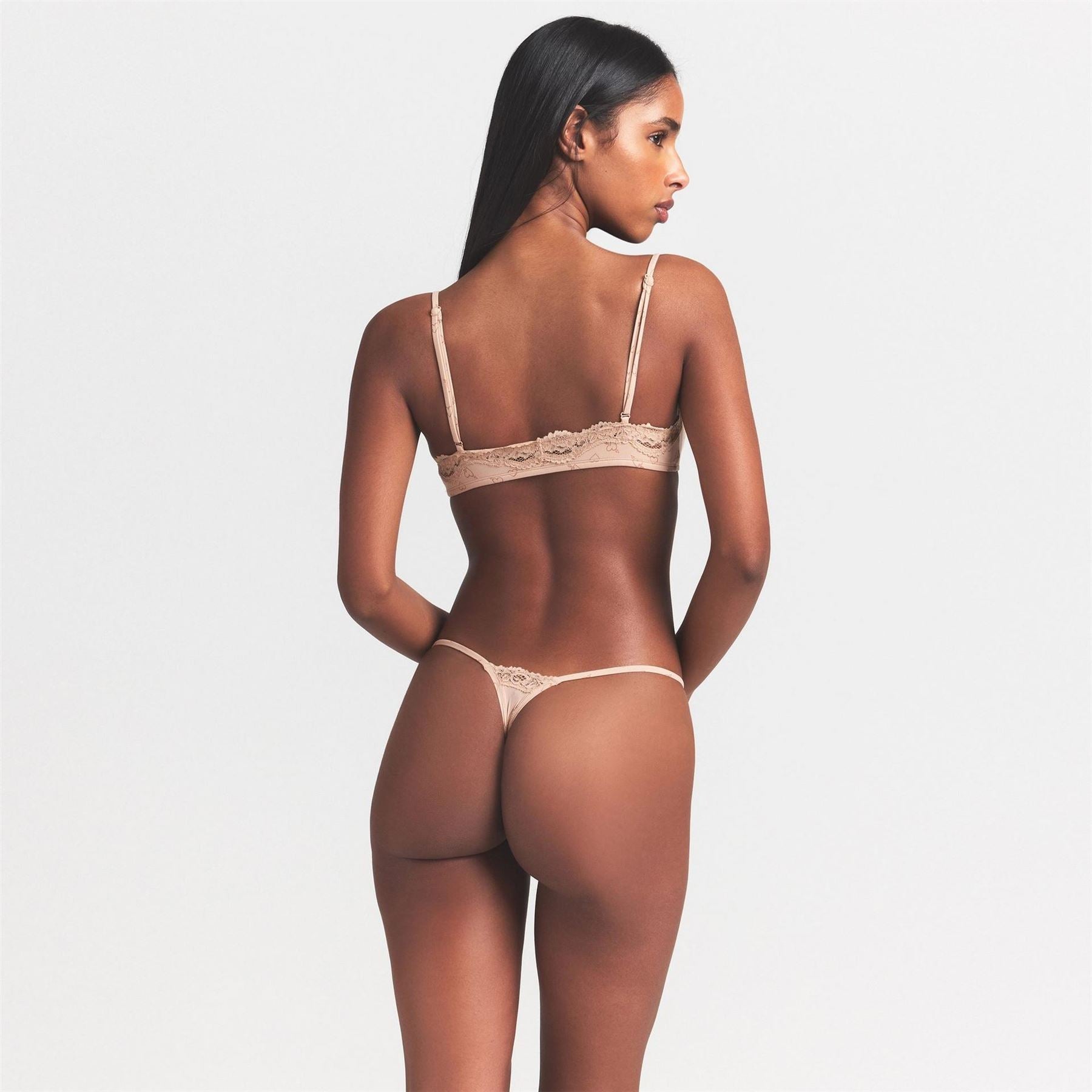 SKIMS Fits Everybody Lace Scoop Bralette