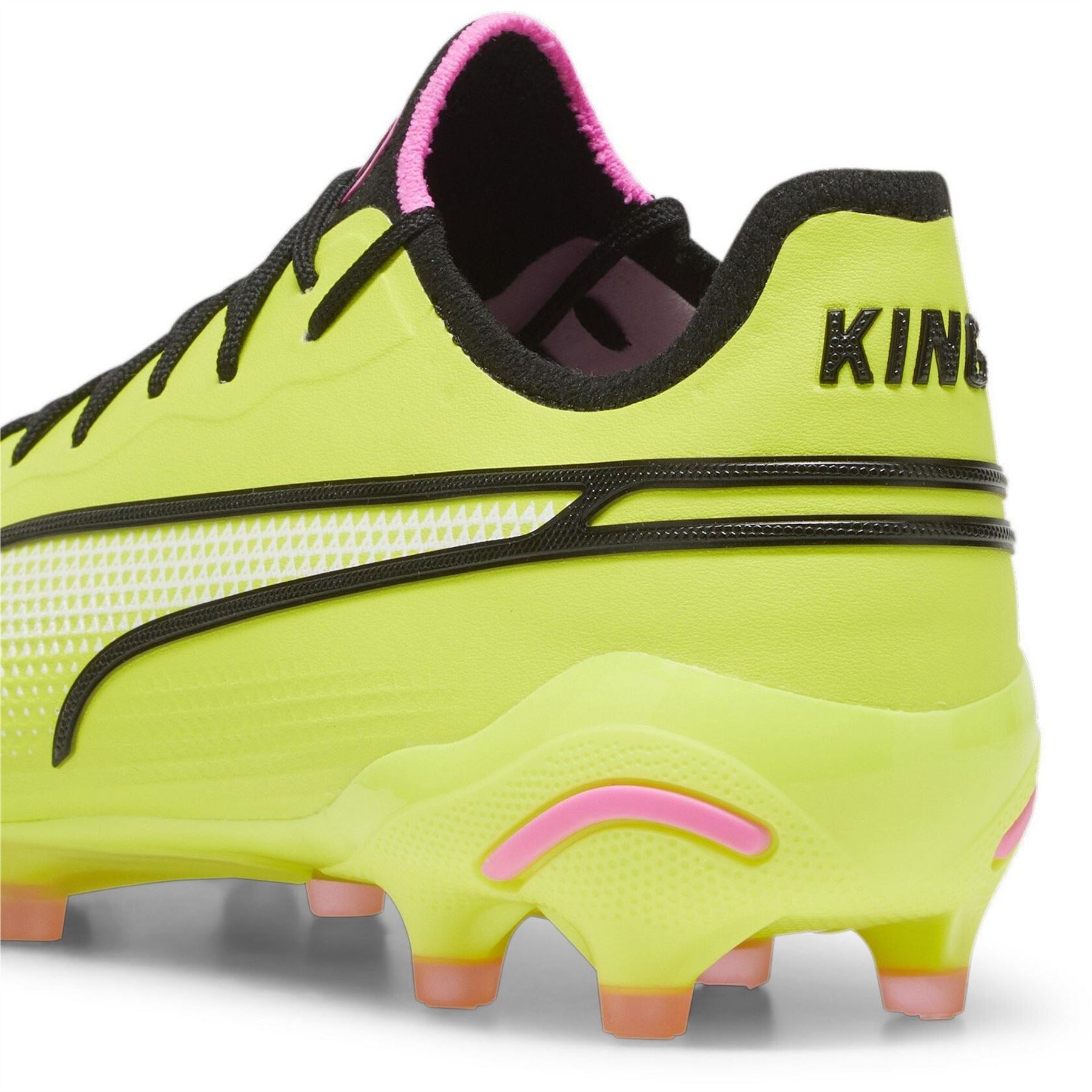 Puma King Ultimate Firm Ground Football Boots