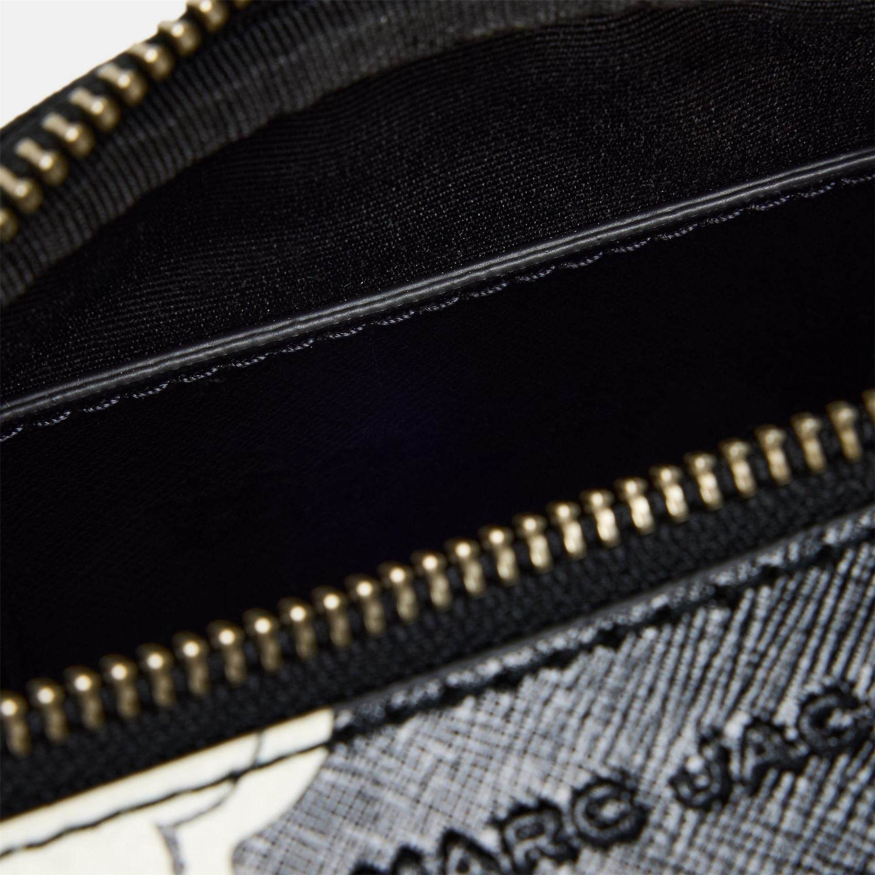 Marc Jacobs Daisy Snapshot Shoulder Bag