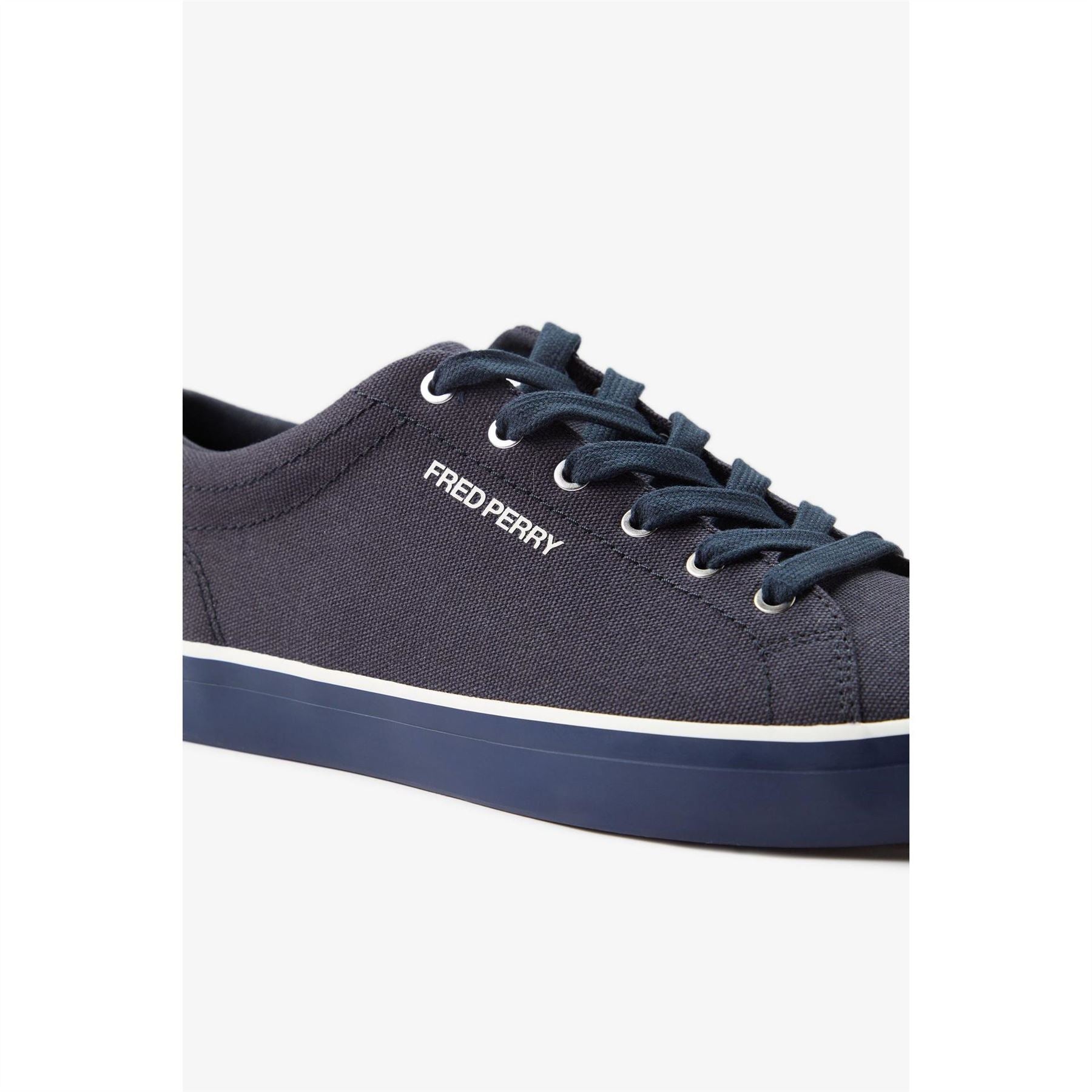 Fred Perry Baseline Canvasas Trainers